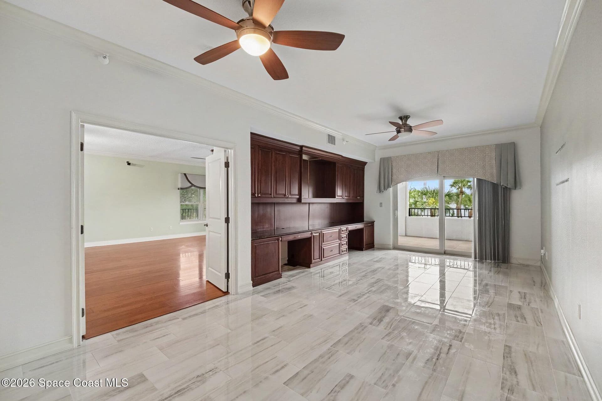 29 Riverside Drive 203 photo 25