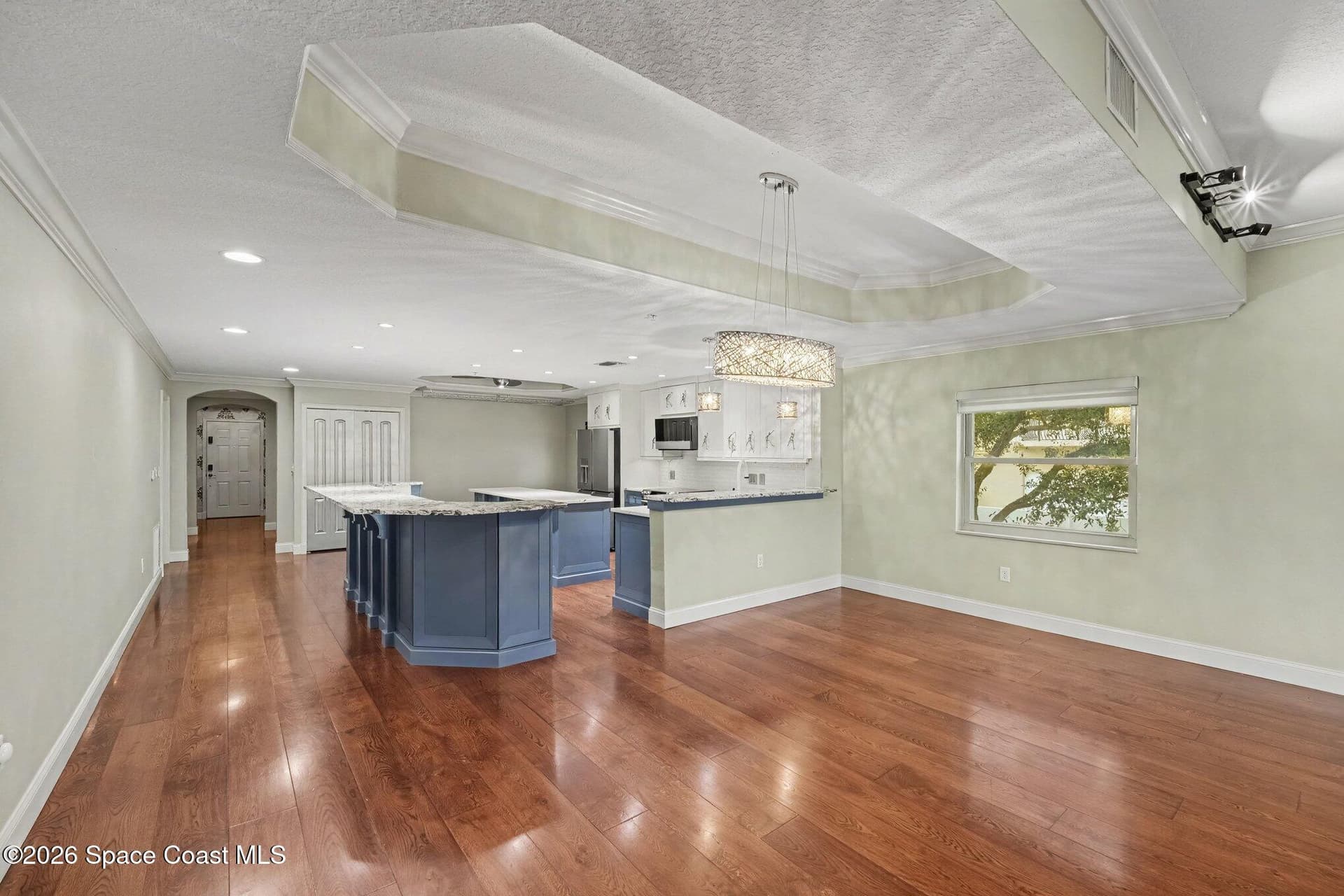 29 Riverside Drive 203 photo 10