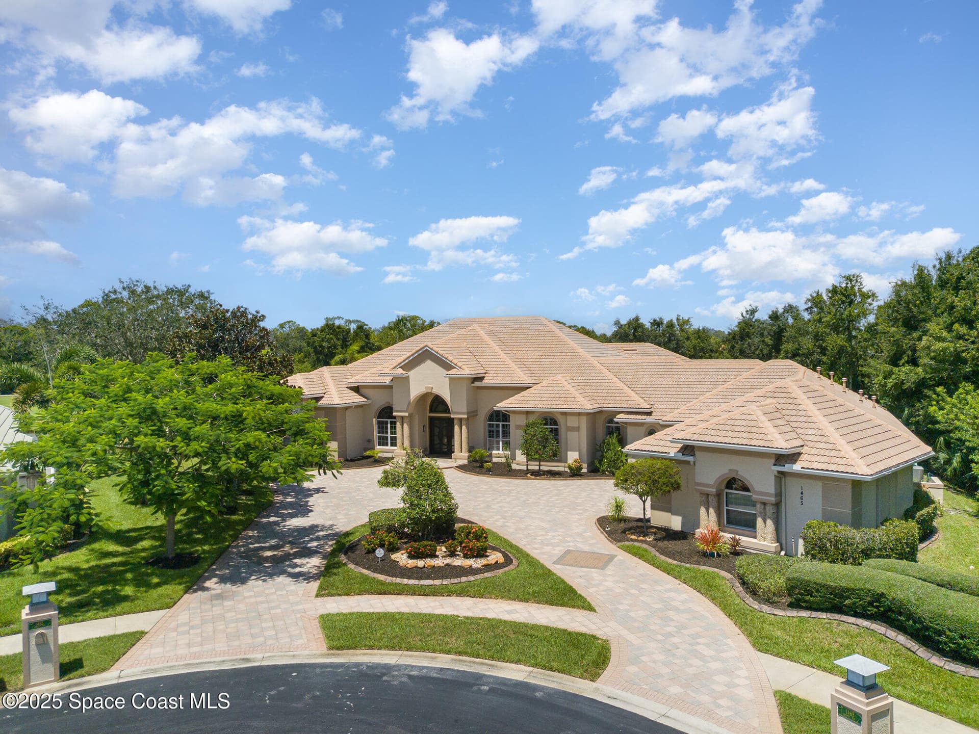 1465 Arundel Way photo 1