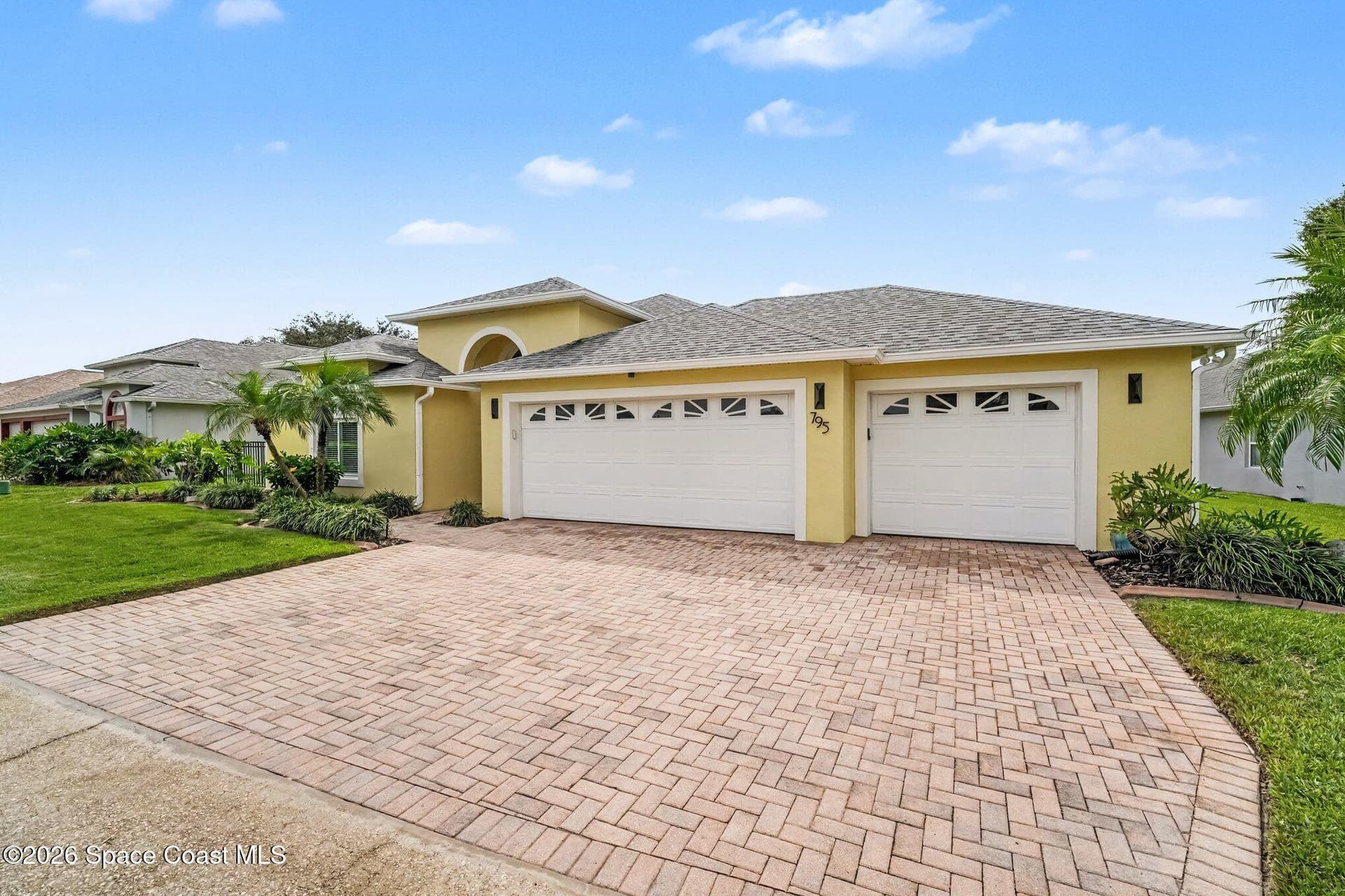 795 Limerick Drive photo 9
