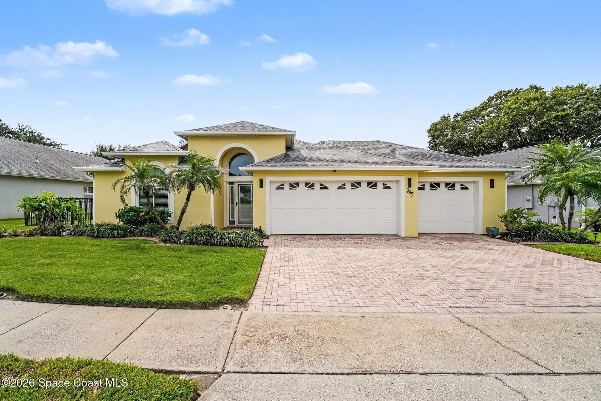 795 Limerick Drive photo 1