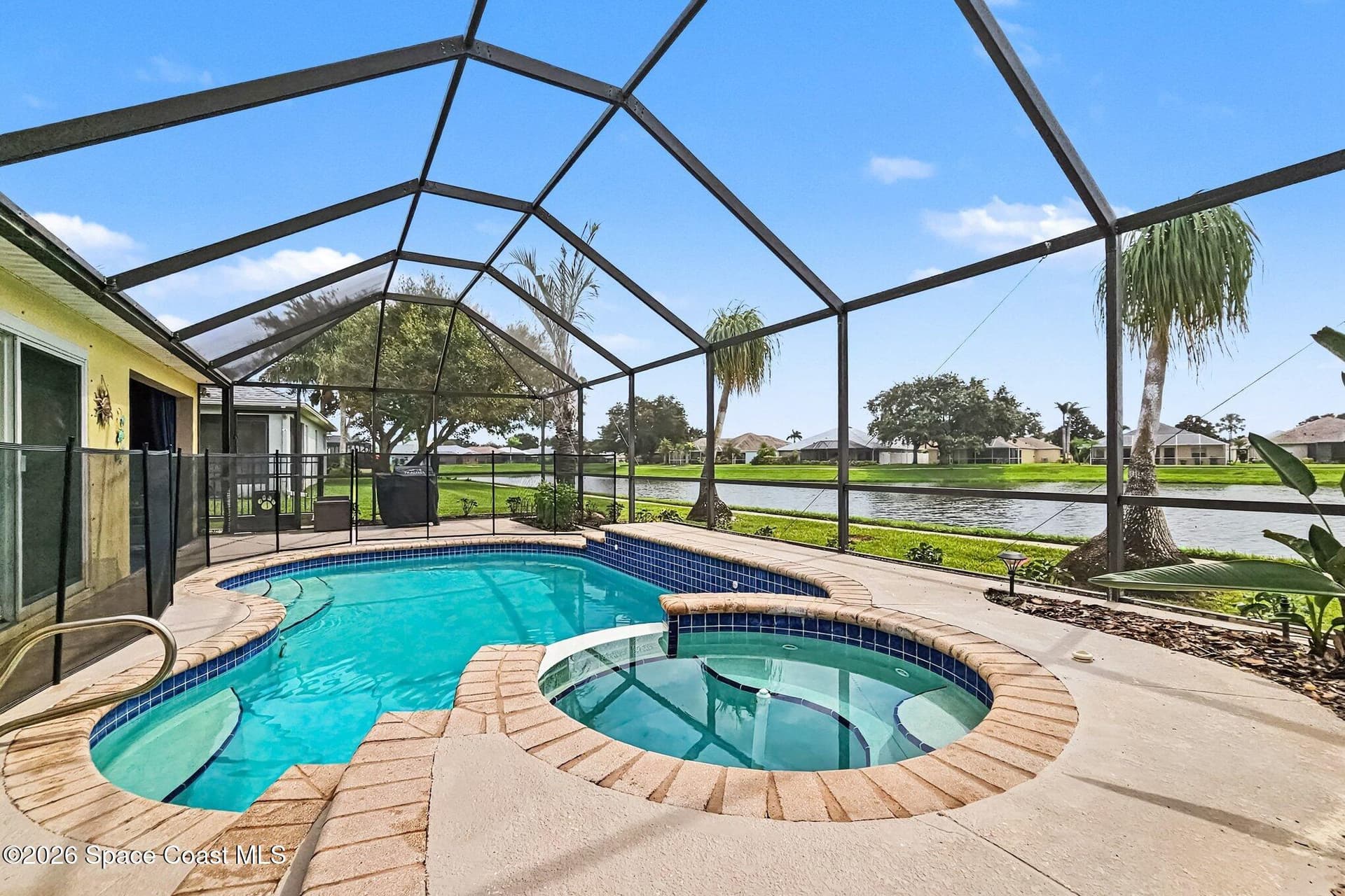 795 Limerick Drive photo 3