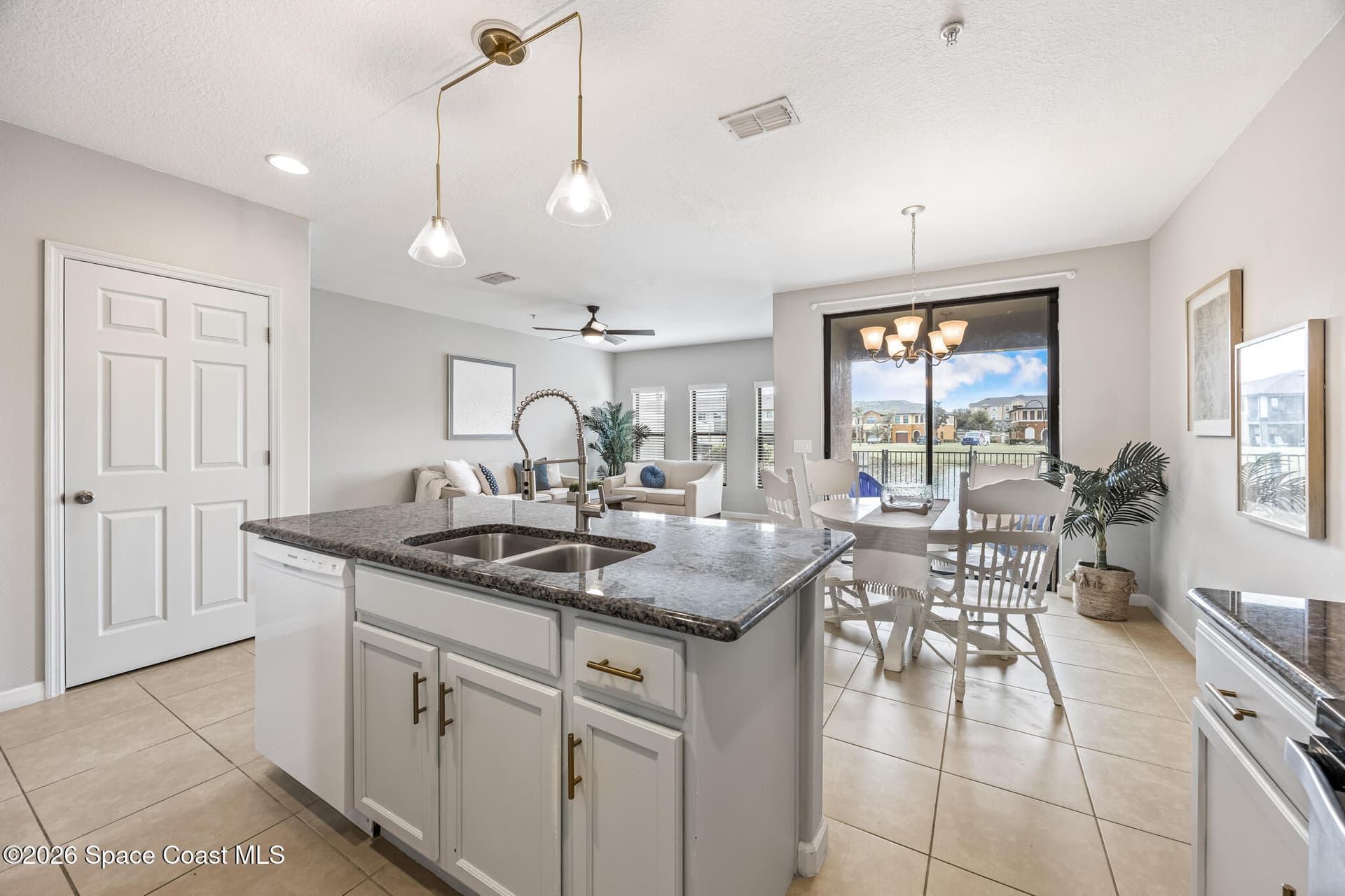 1410 Lara Circle 104 photo 10