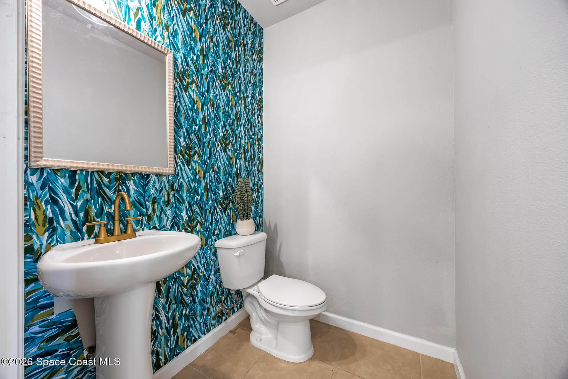 1410 Lara Circle 104 photo 13