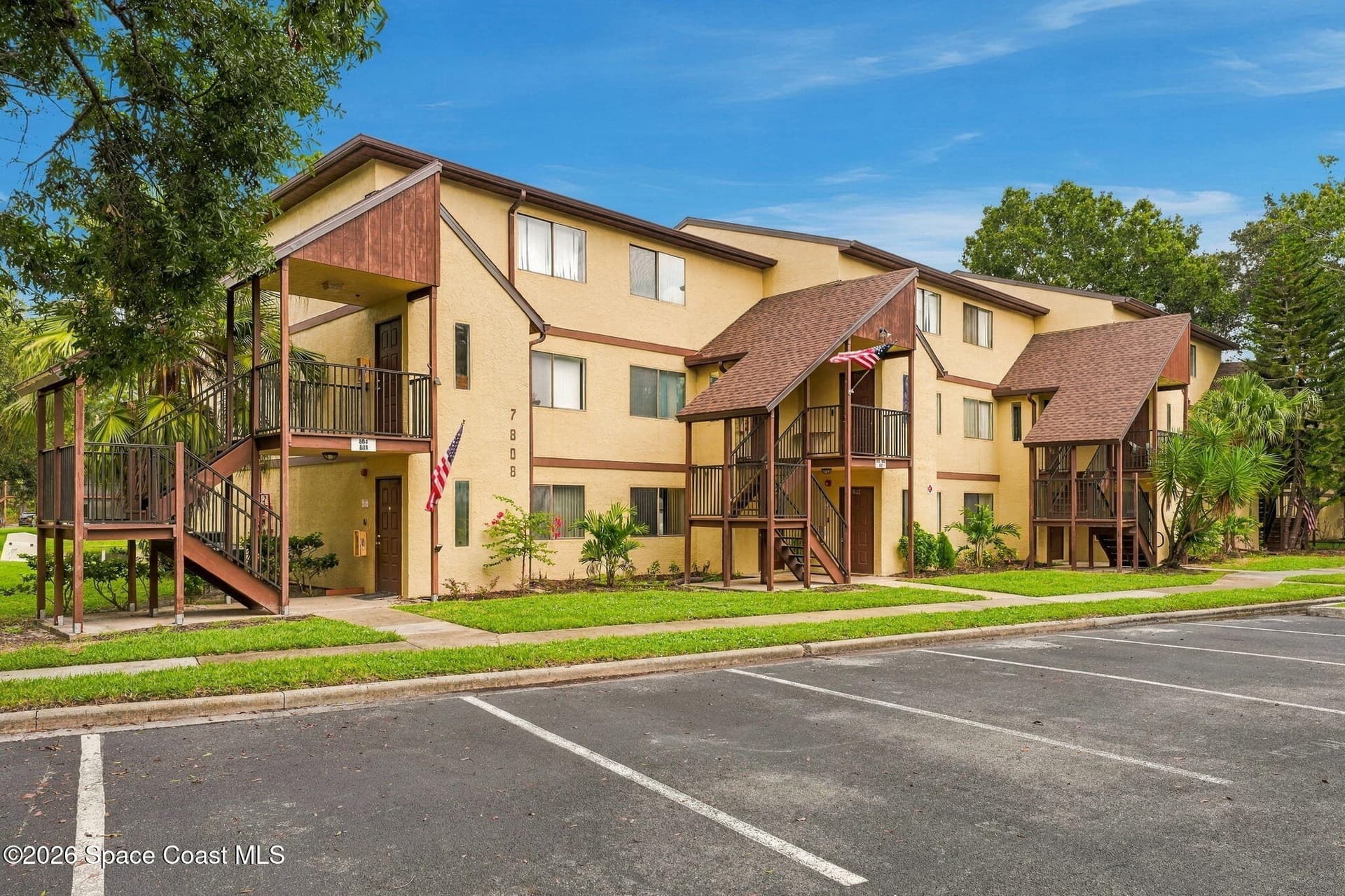7808 Shadowood Drive 802 photo 1