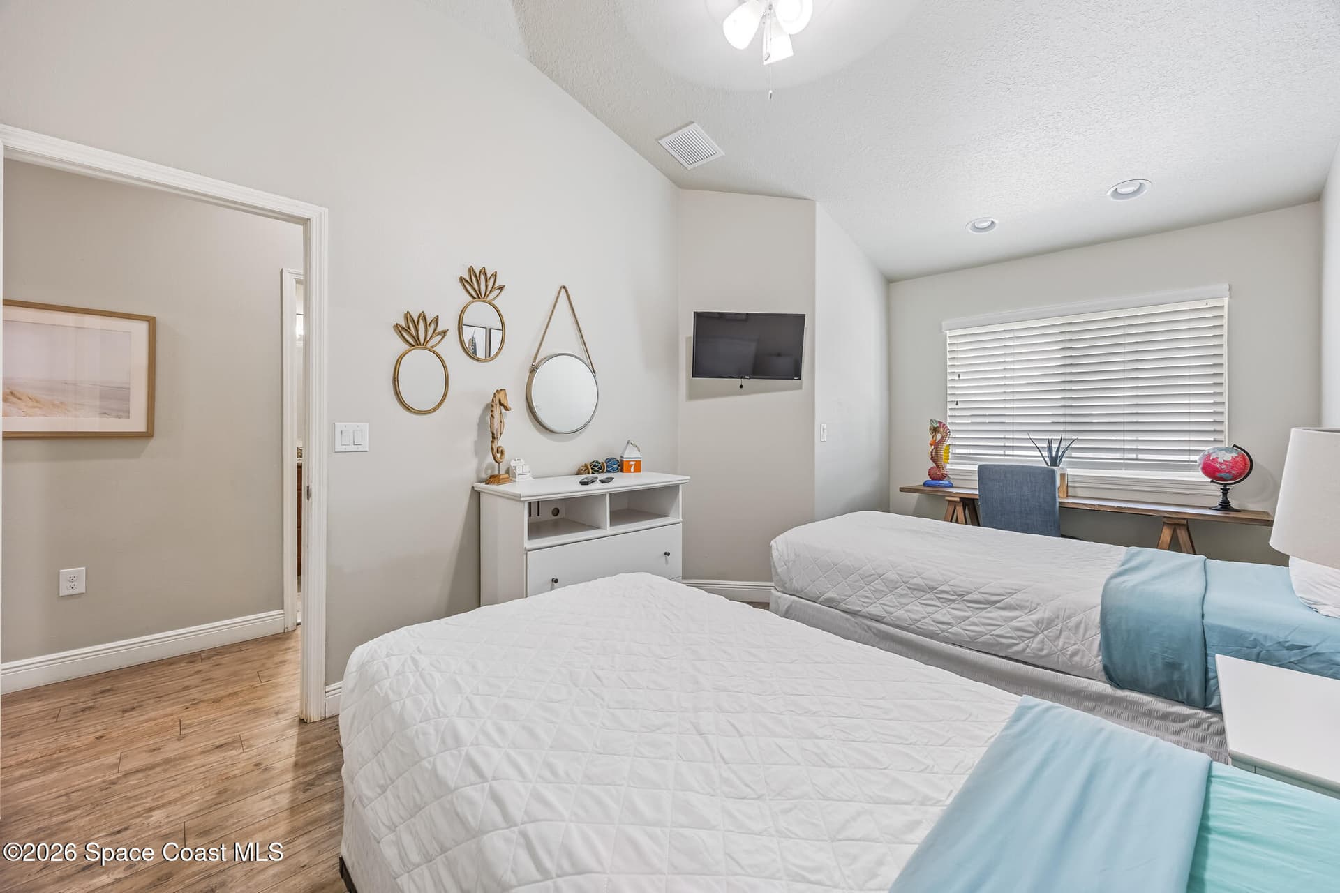 232 Ivory Coral Lane 101 photo 23