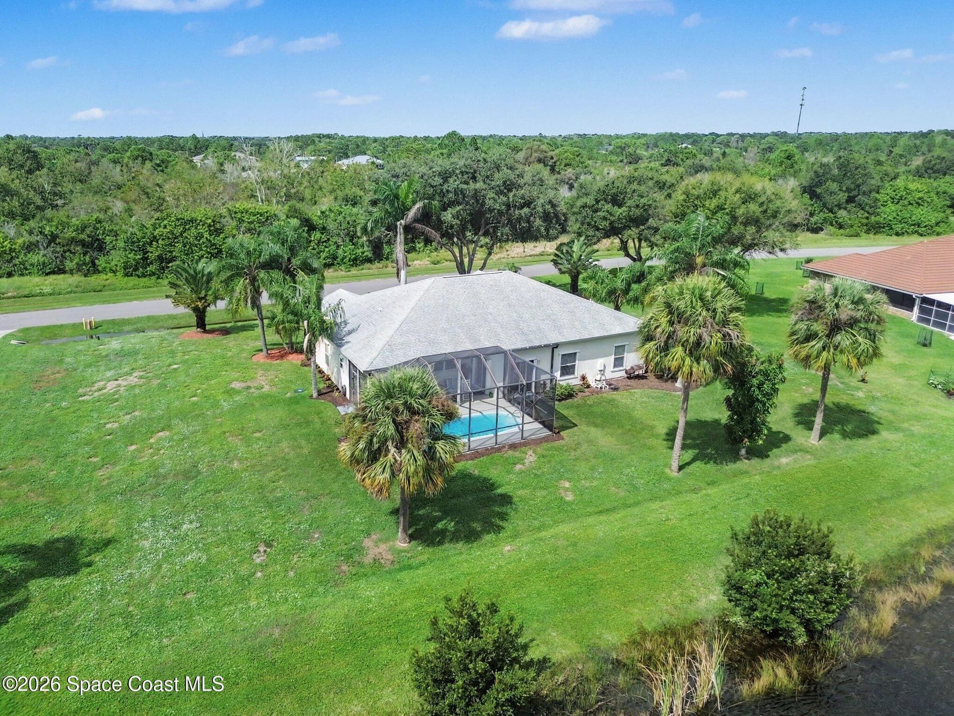 345 Lake View Lane photo 2