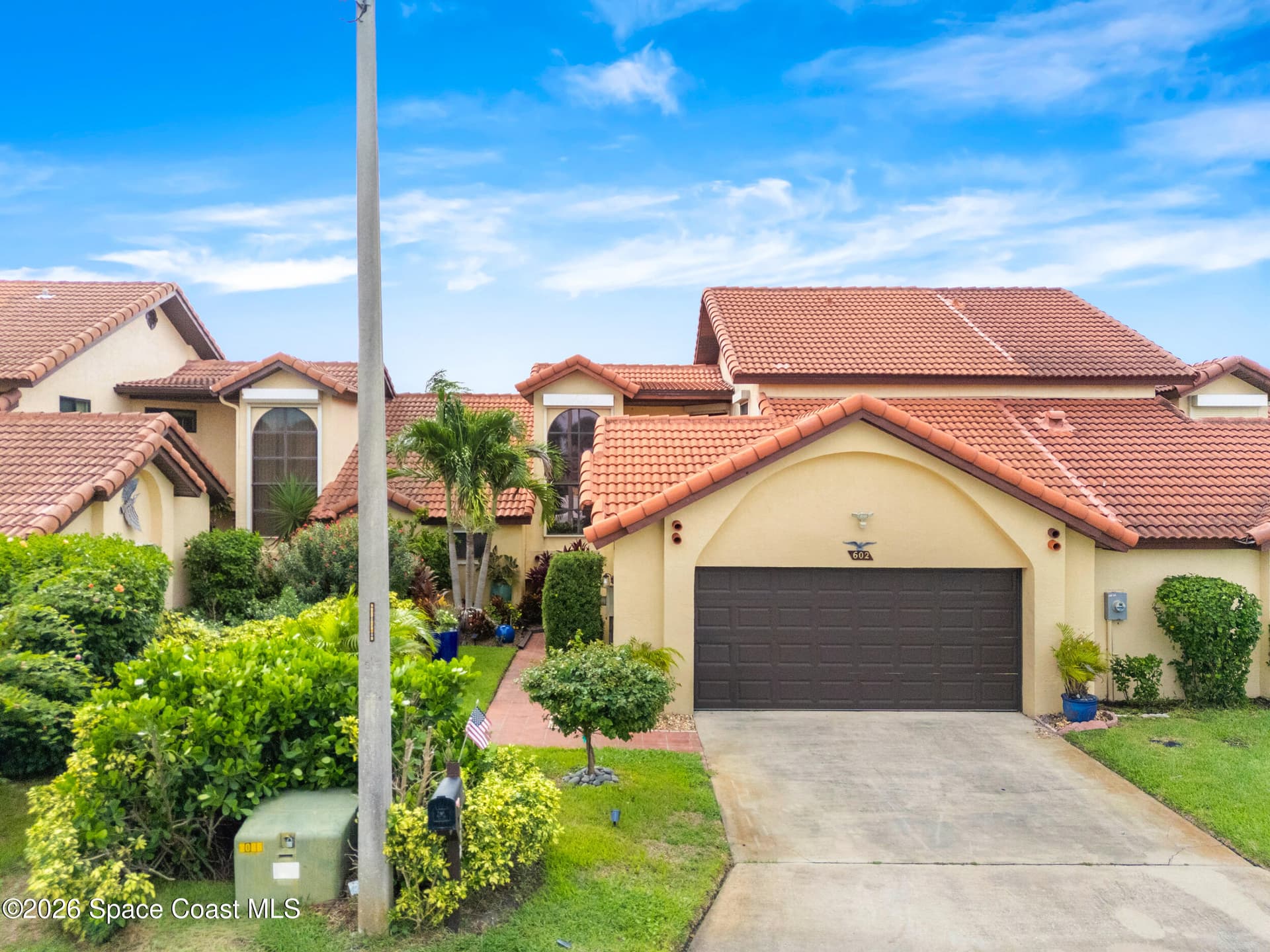 602 Manatee Drive photo 1