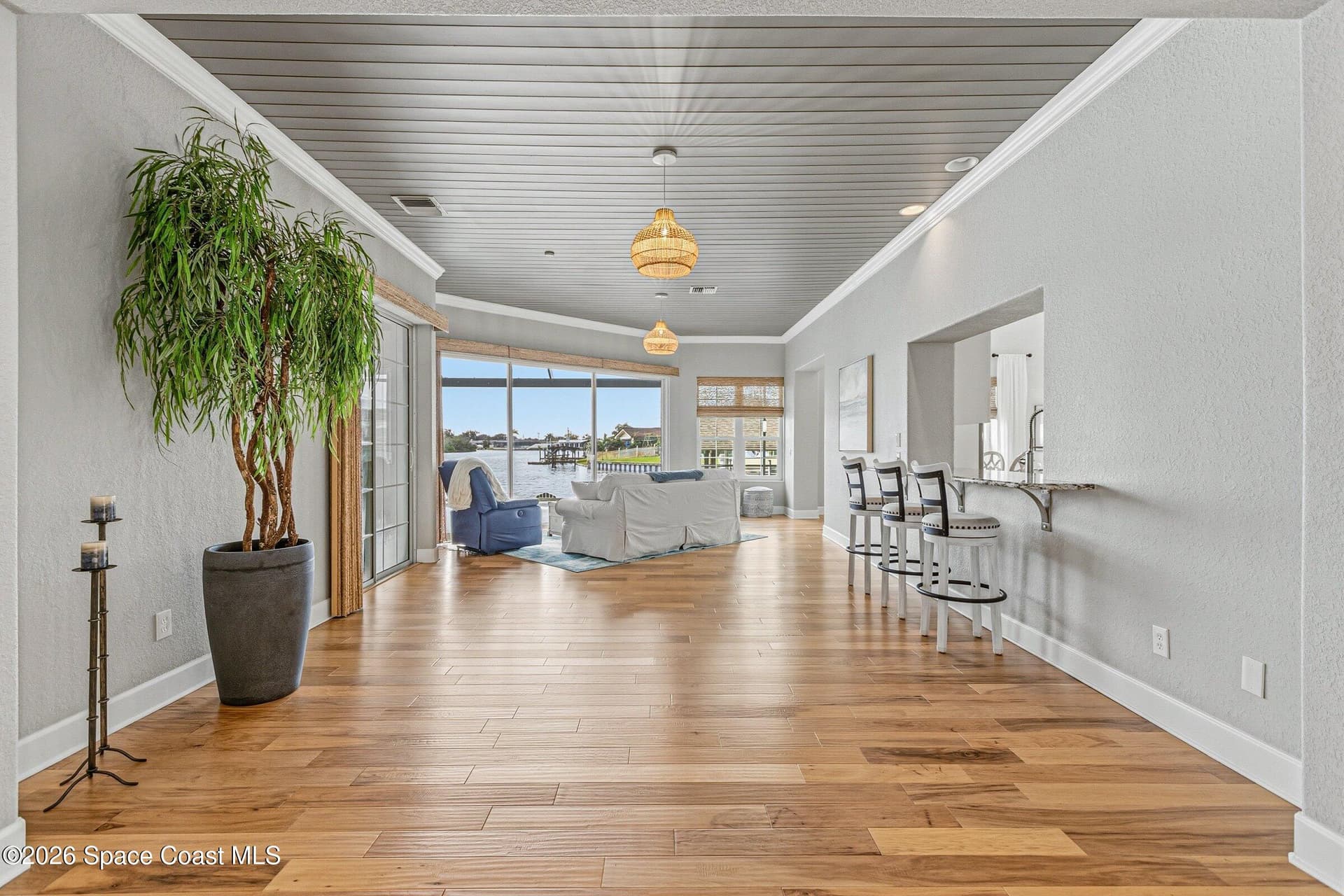 345 Florida Boulevard photo 10