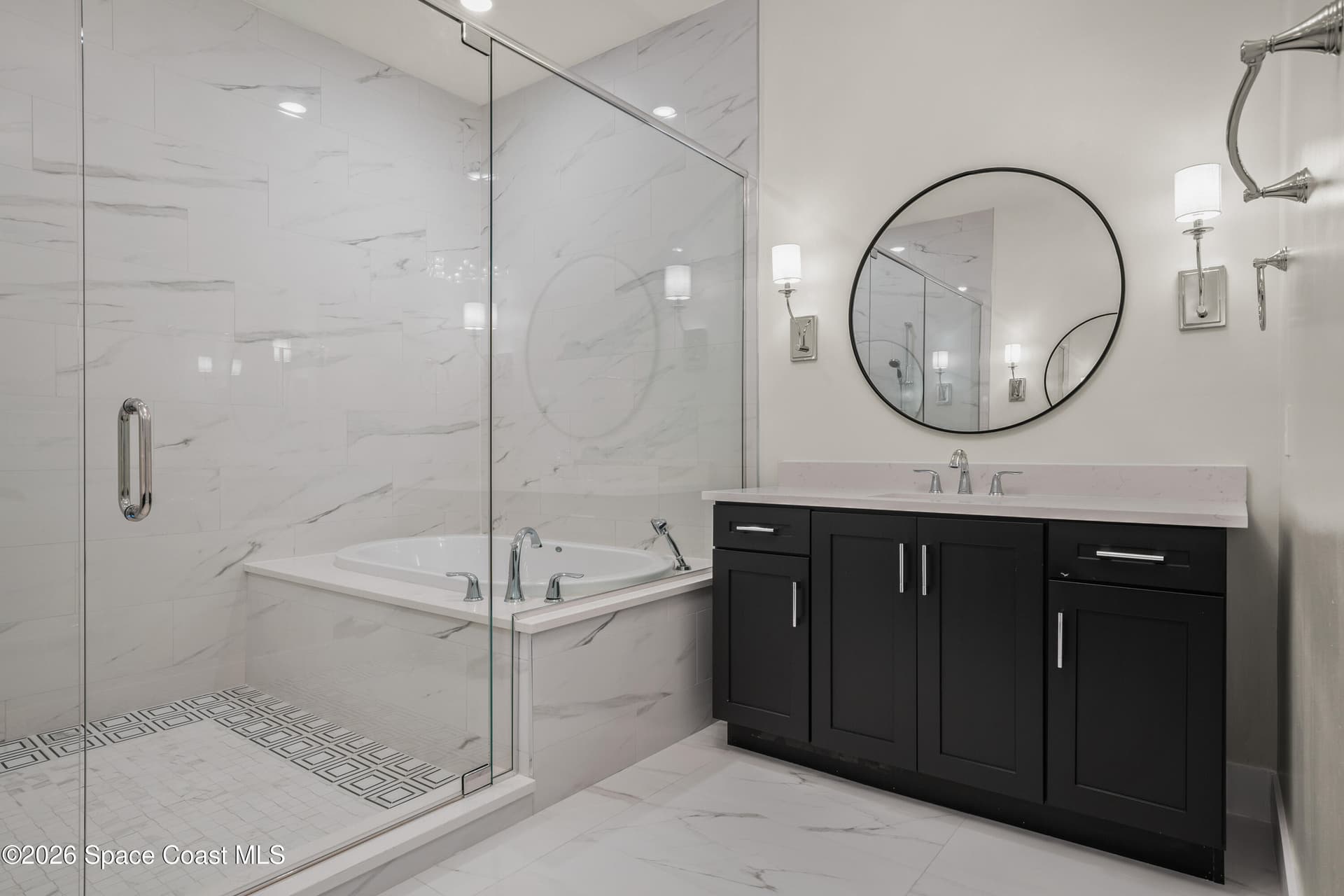 225 Strand Drive 408 photo 21