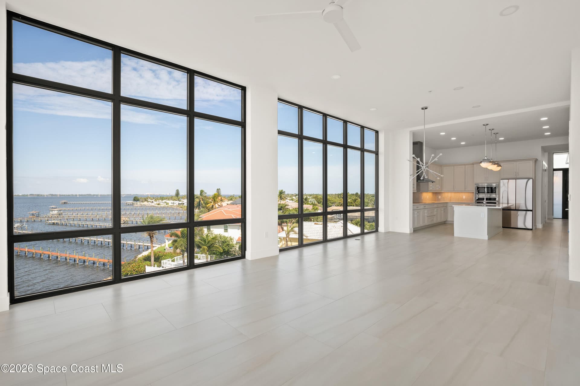 225 Strand Drive 408 photo 5
