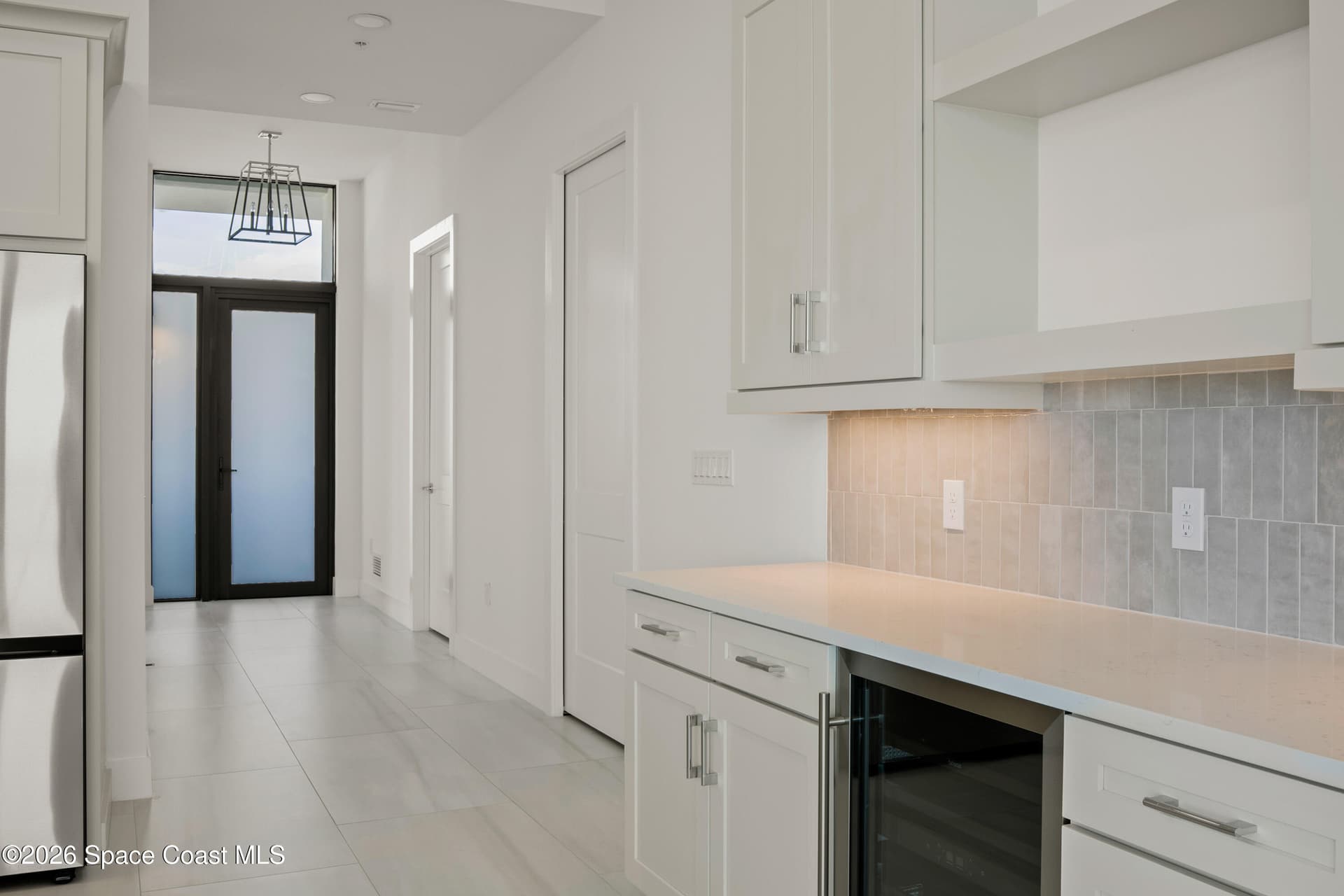 225 Strand Drive 408 photo 16