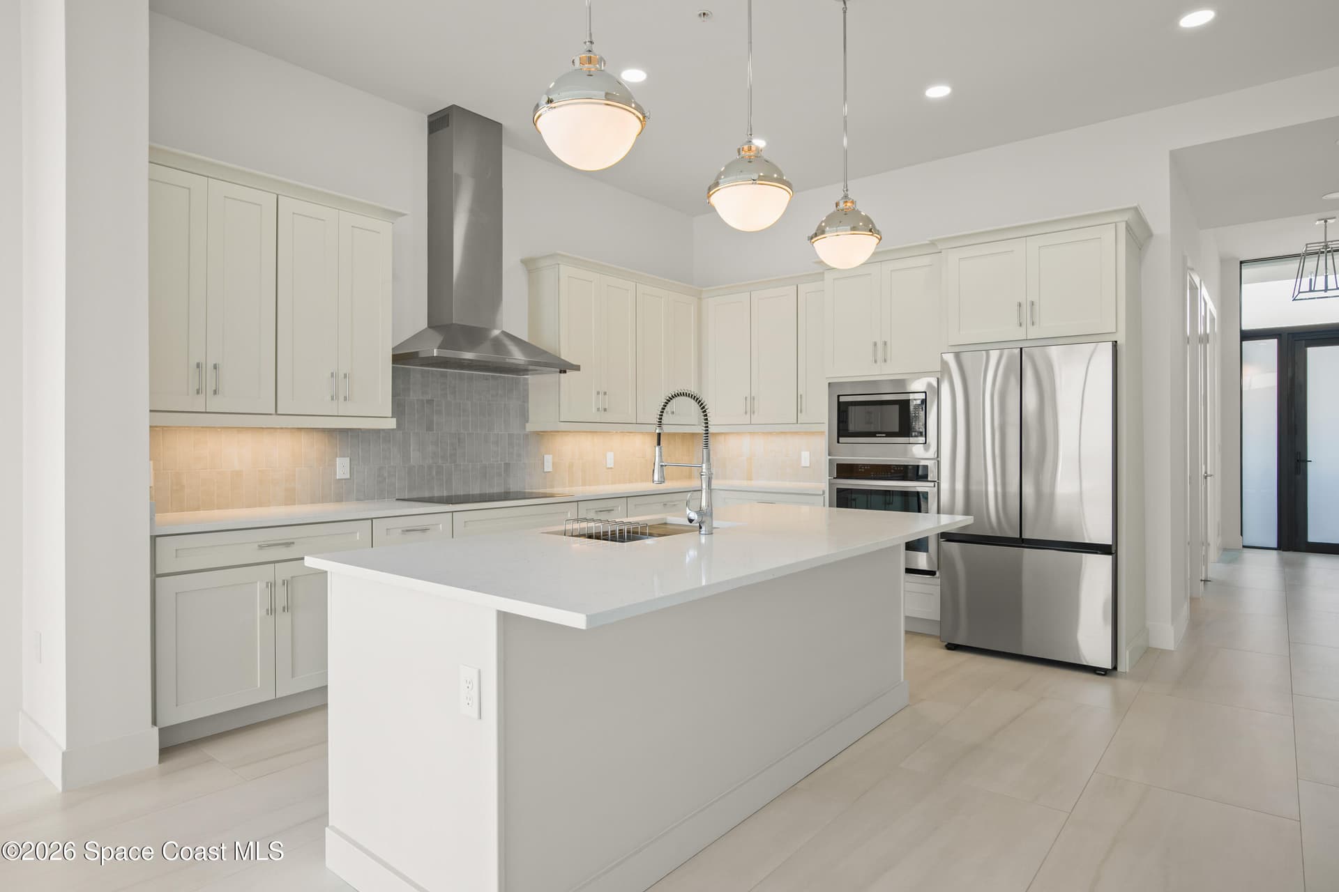 225 Strand Drive 408 photo 13