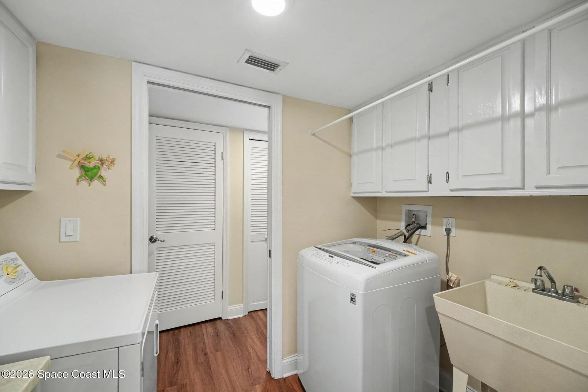 115 N Indian River Drive 124 photo 17