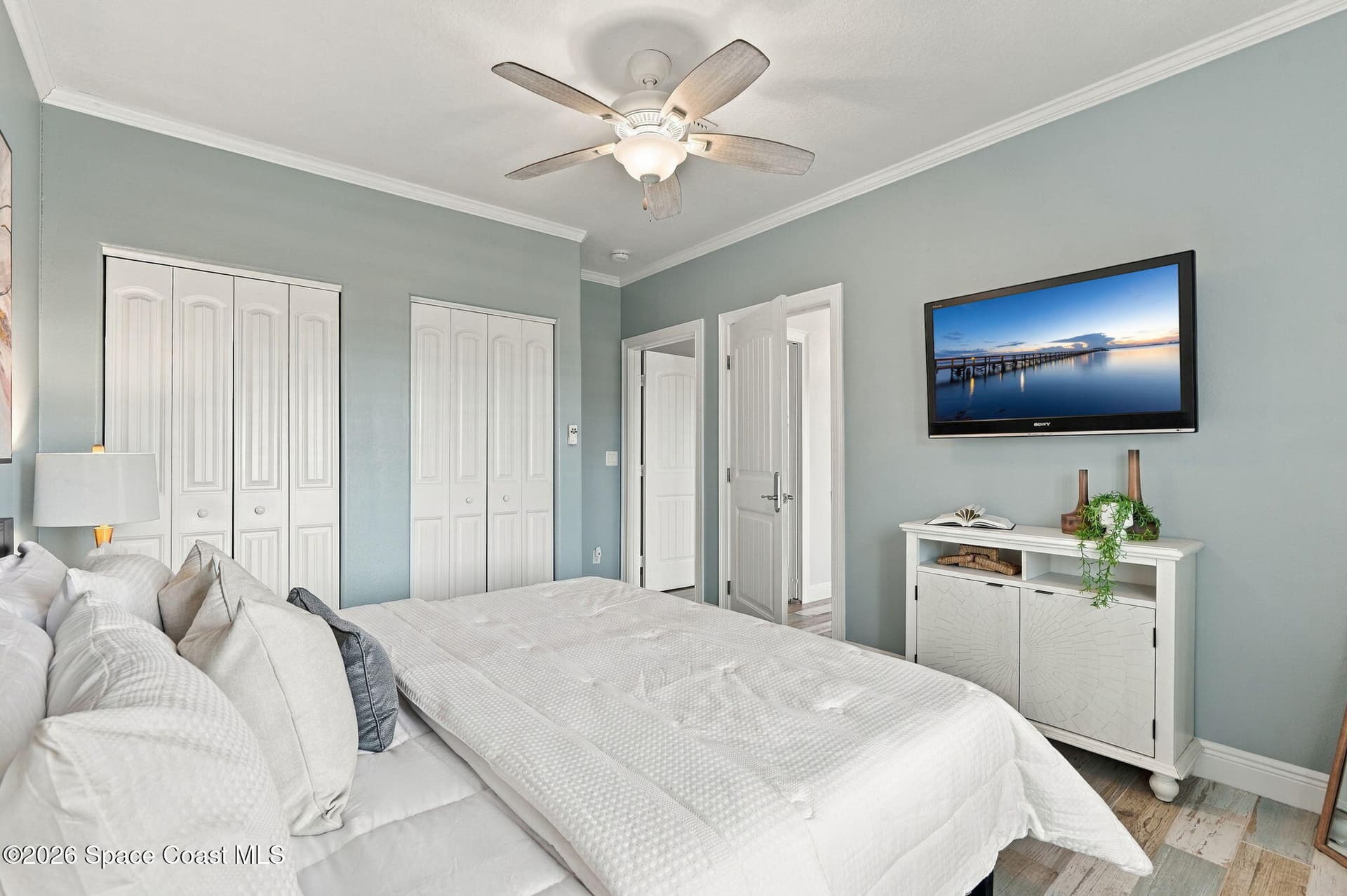 168 Bayshore Drive photo 10