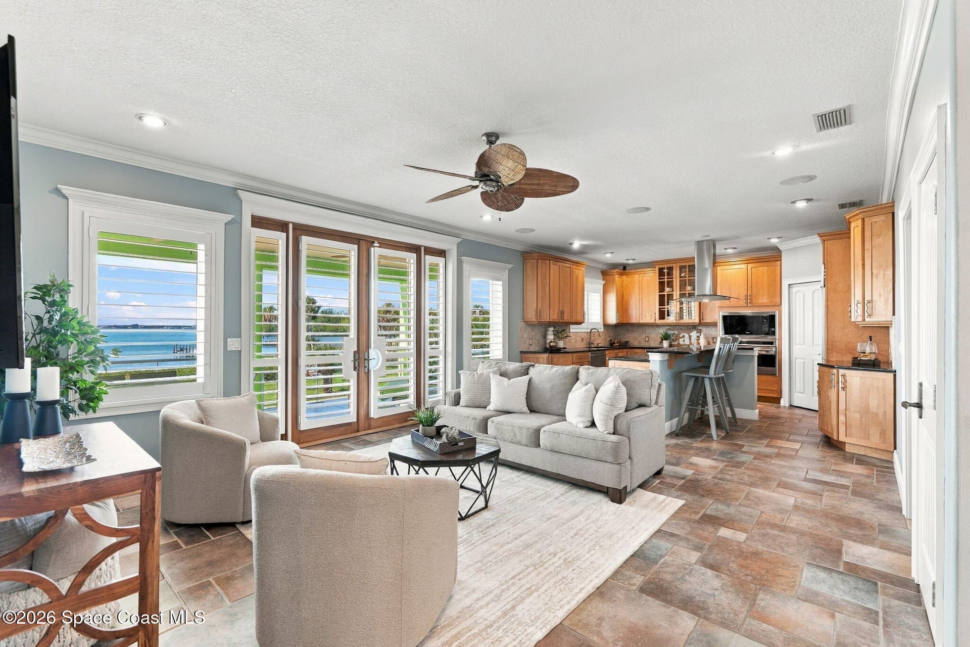 168 Bayshore Drive photo 22