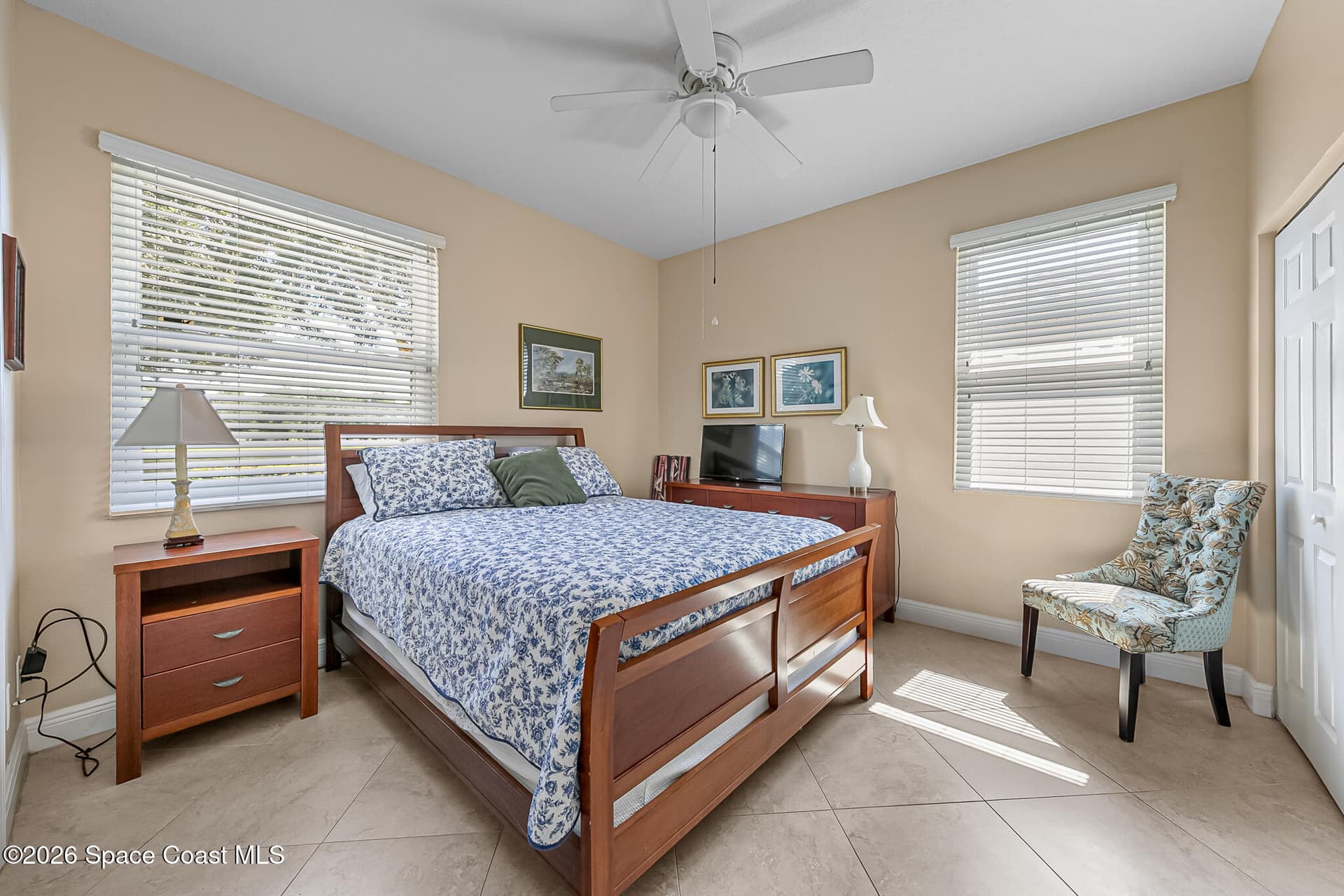 576 Gardendale Circle SE photo 18
