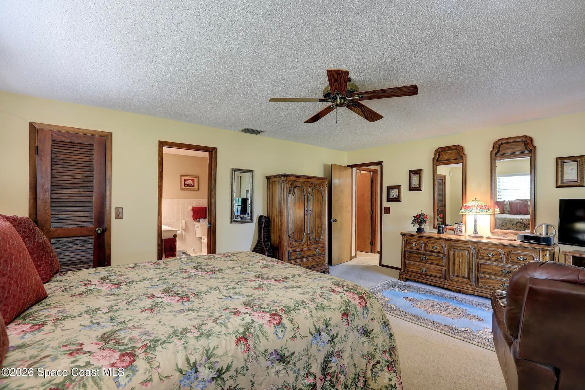 2297 Granville Street NE photo 23