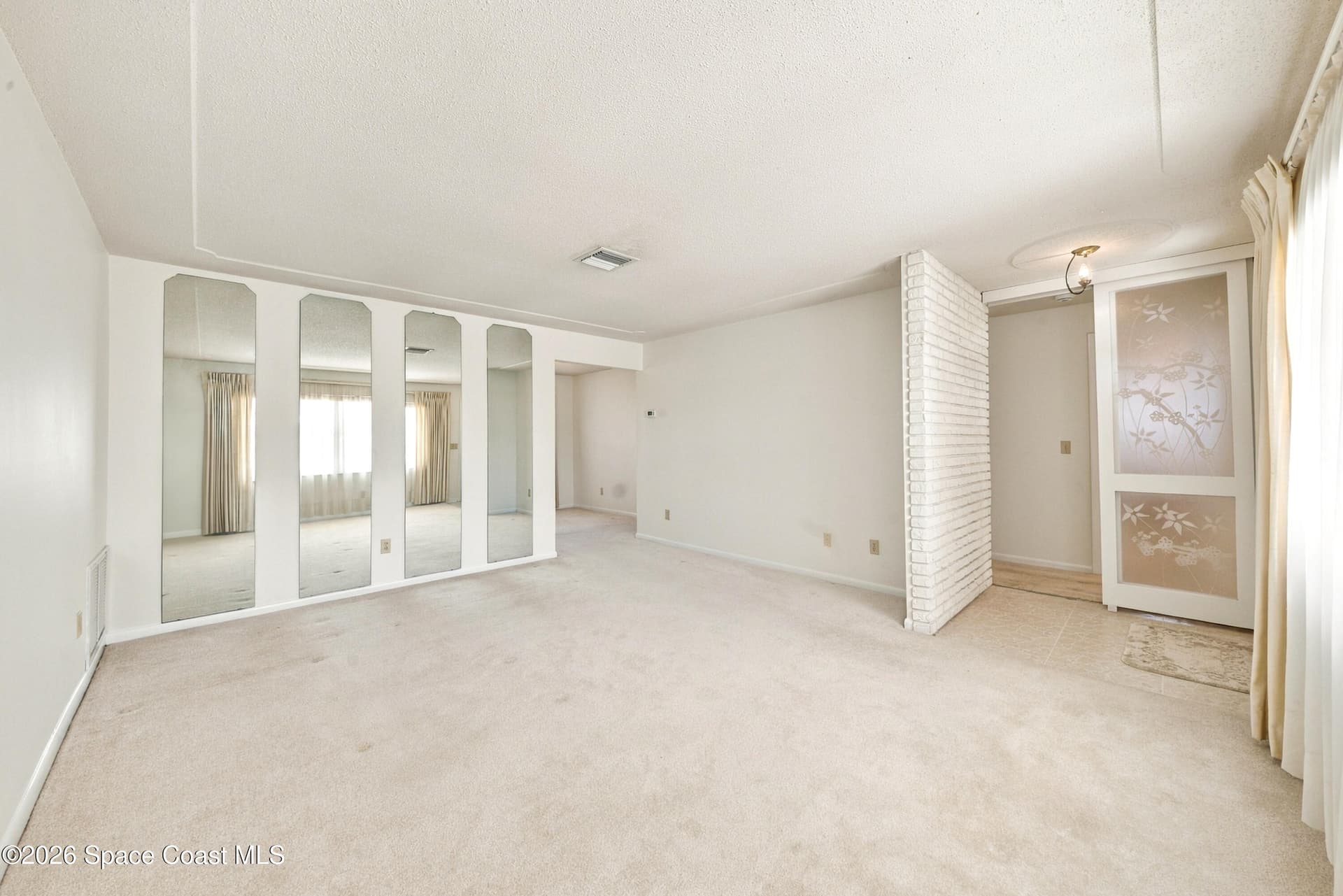 1520 Bella Casa Court photo 7