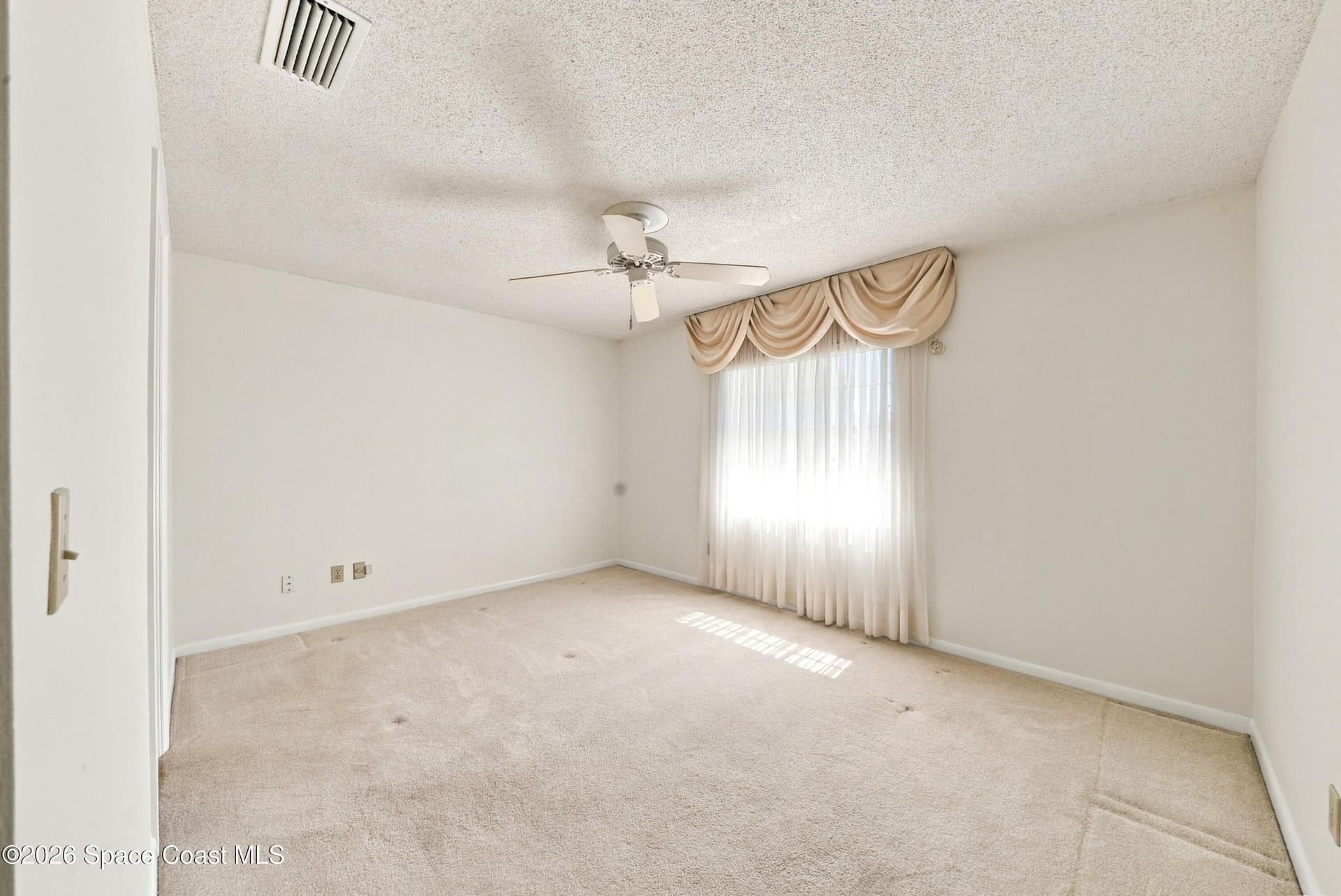 1520 Bella Casa Court photo 18