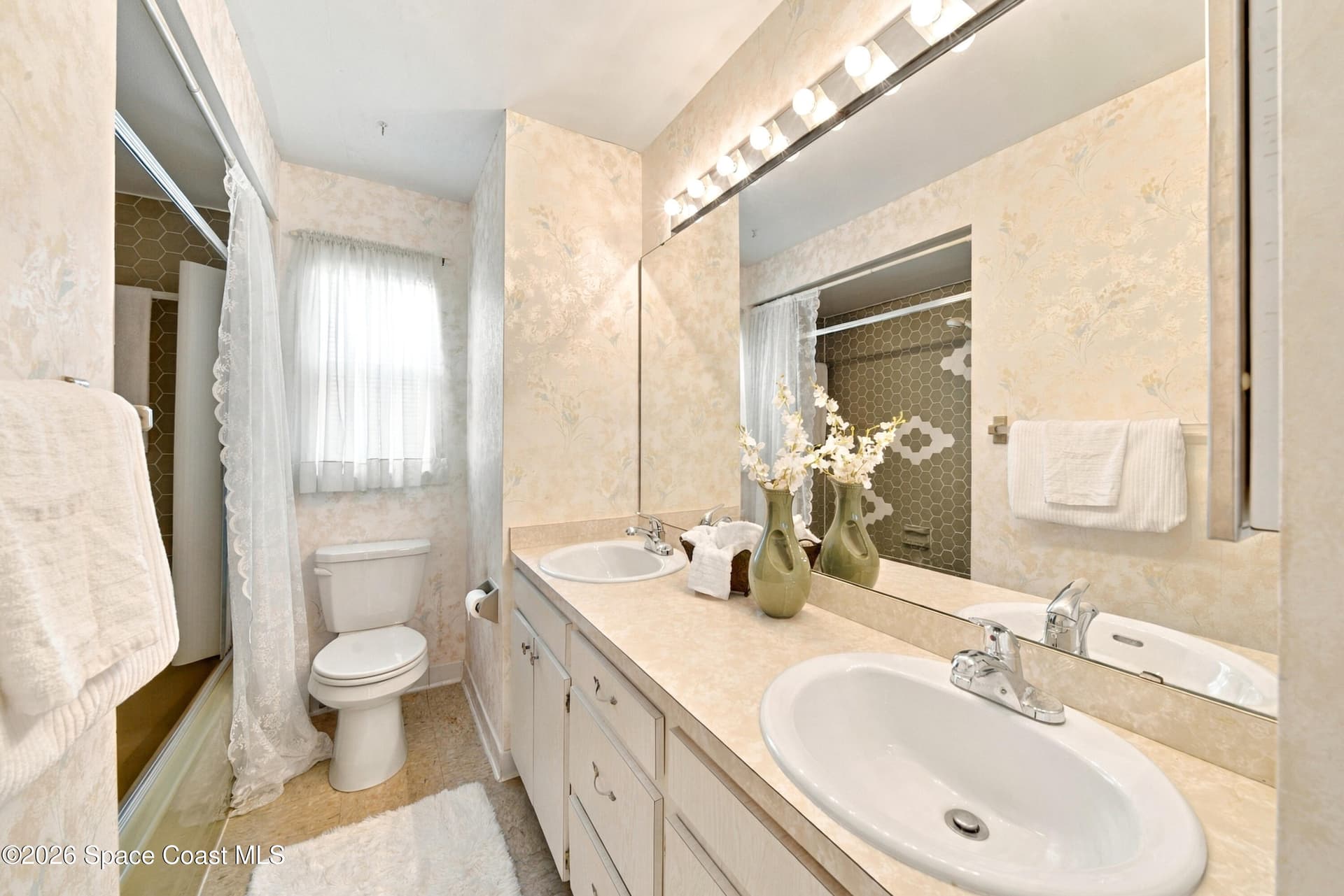1520 Bella Casa Court photo 19