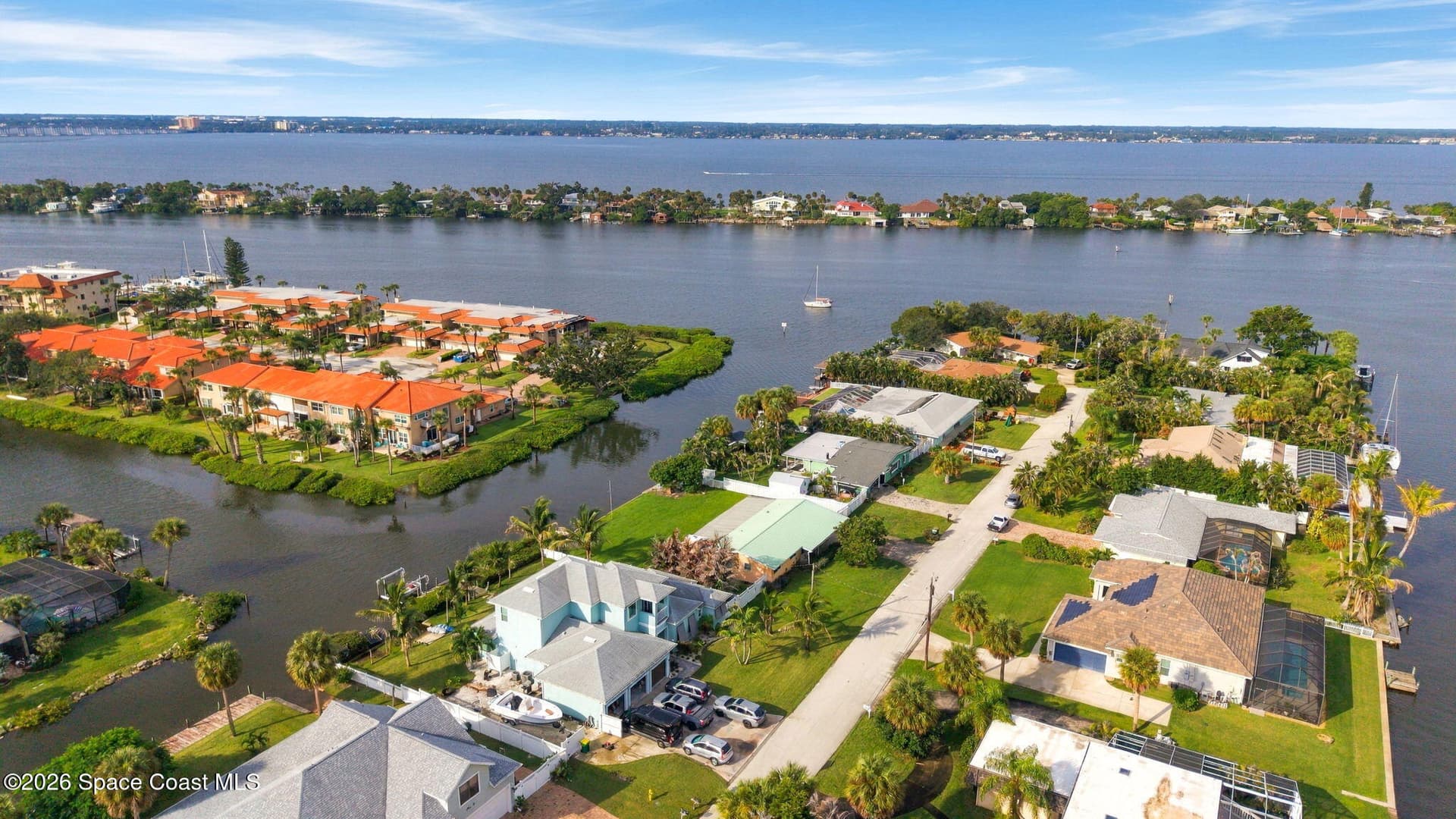 6 Venetian Way B photo 6
