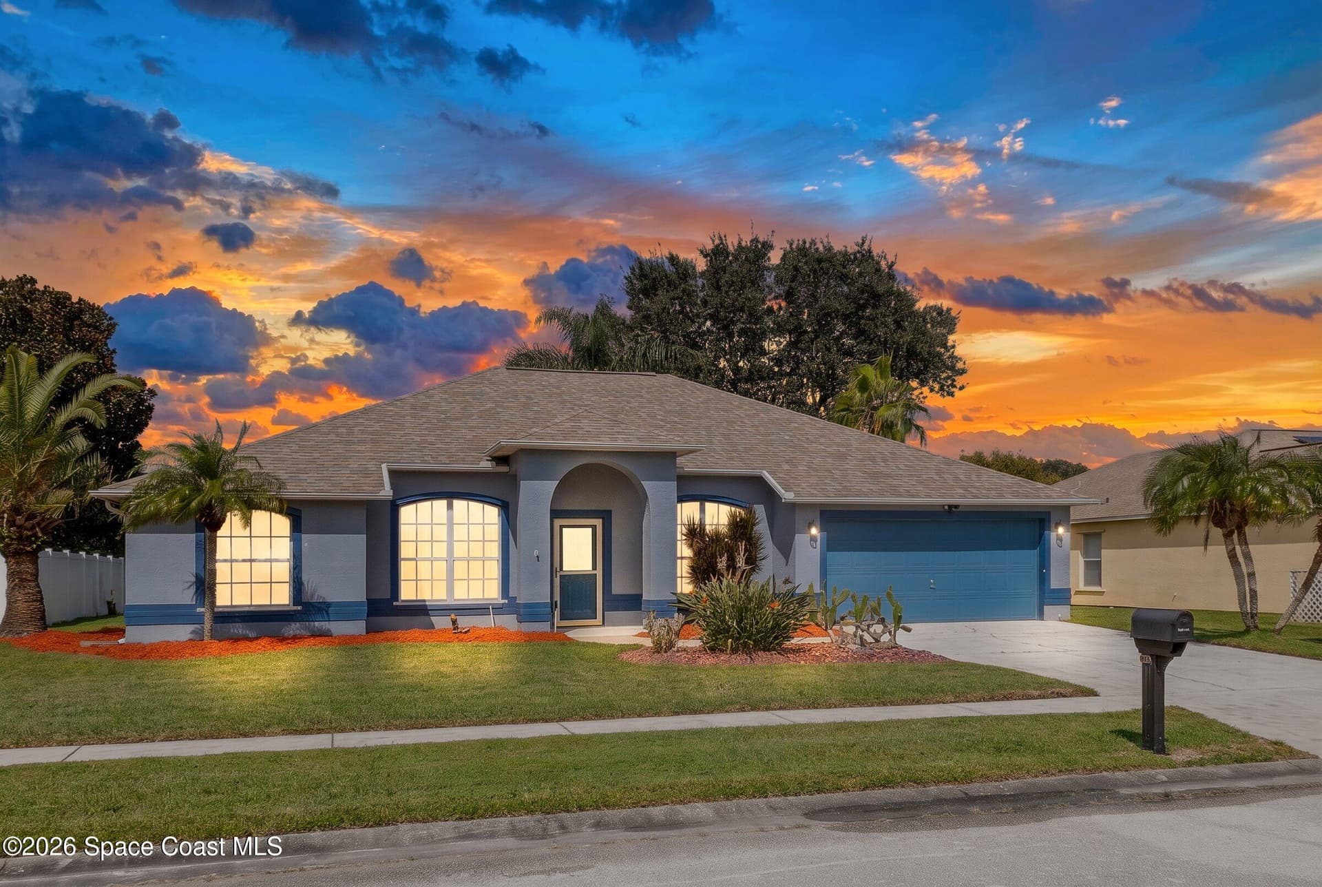 1079 Egret Lake Way photo 3