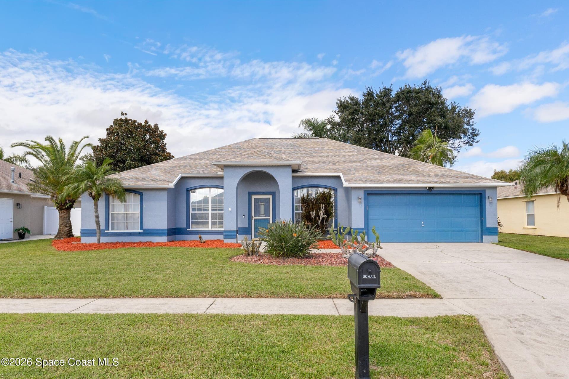 1079 Egret Lake Way photo 2