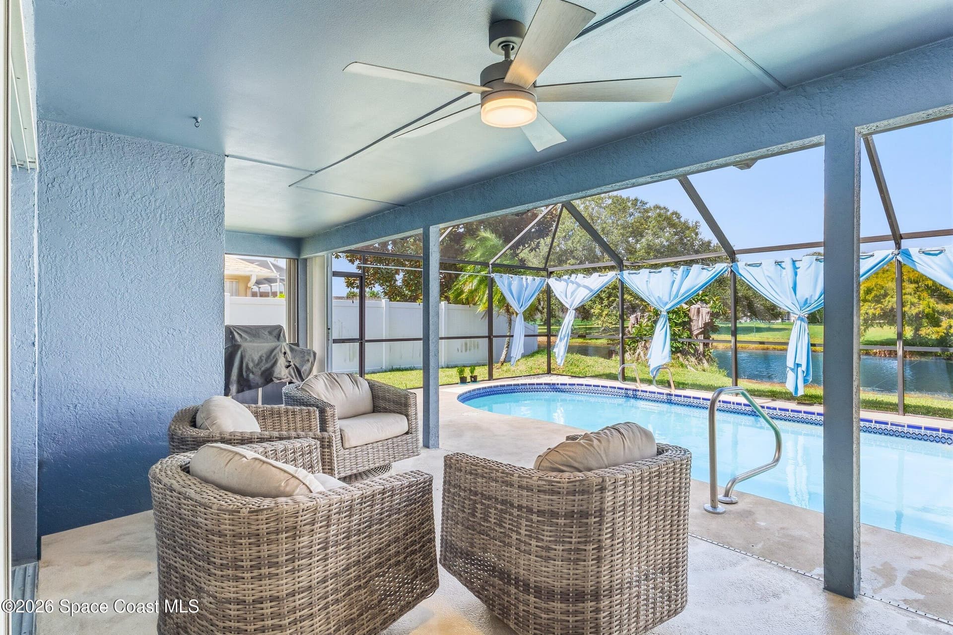 1079 Egret Lake Way photo 10