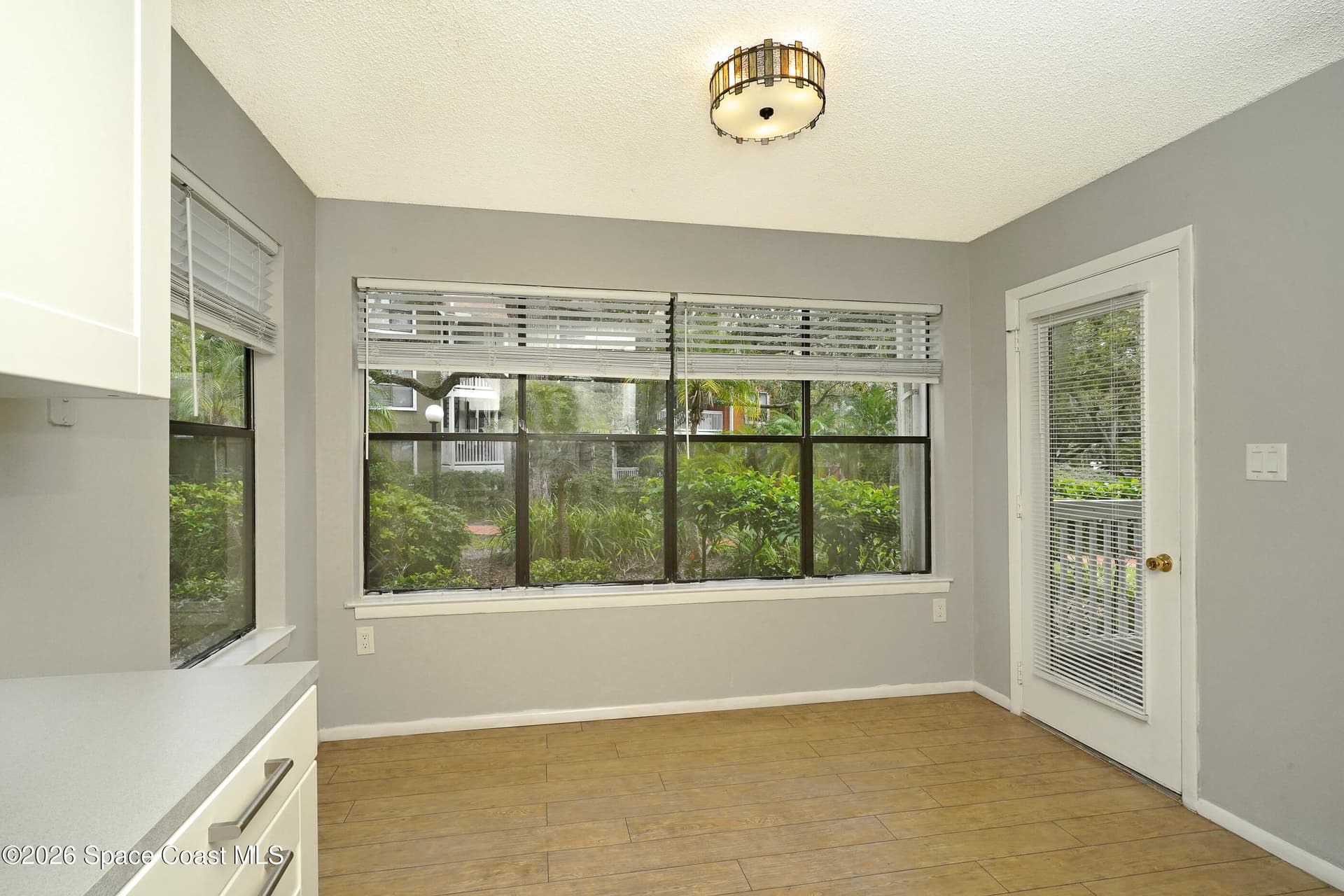 225 S Tropical Trail 302 photo 17