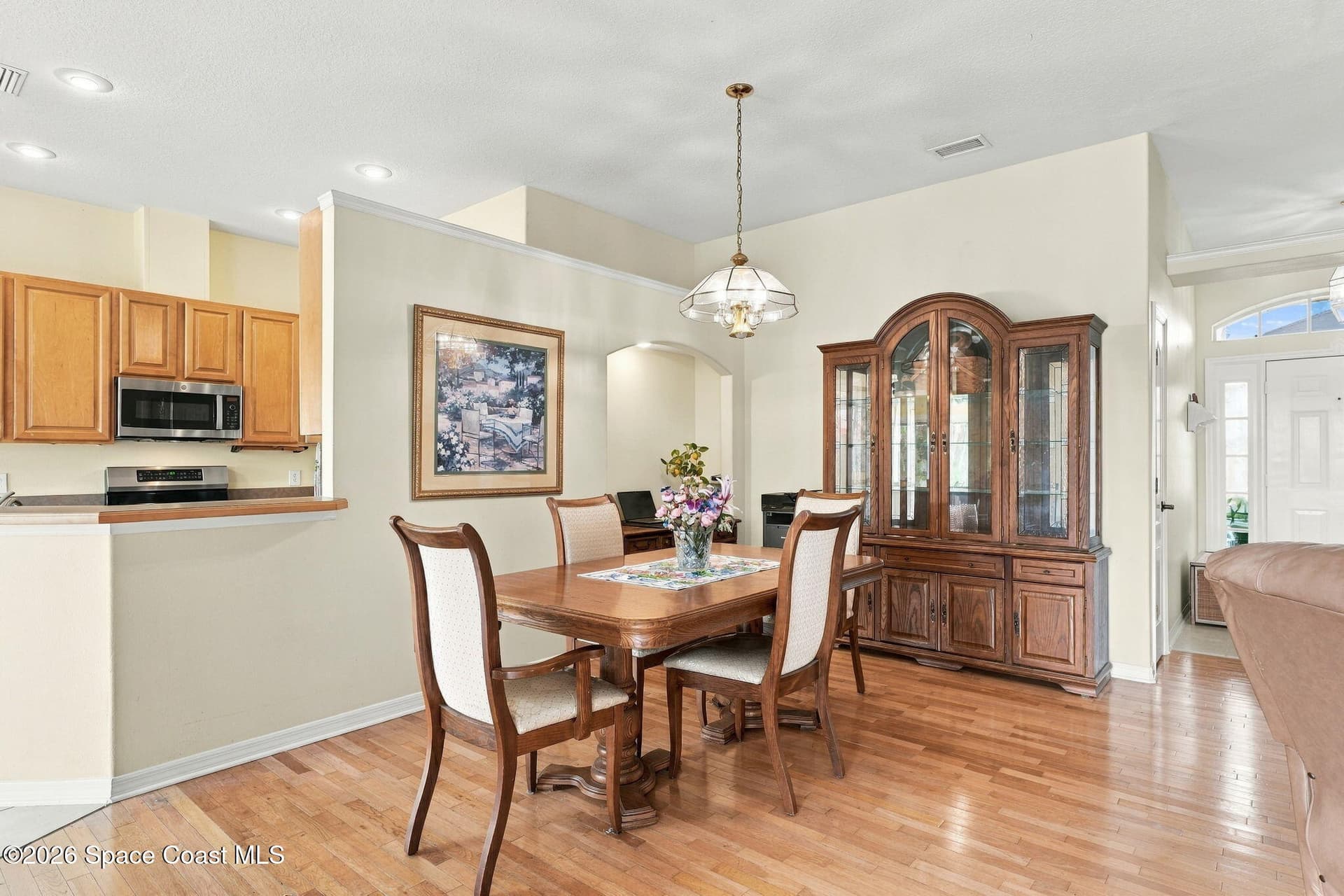 1493 Stafford Avenue photo 11
