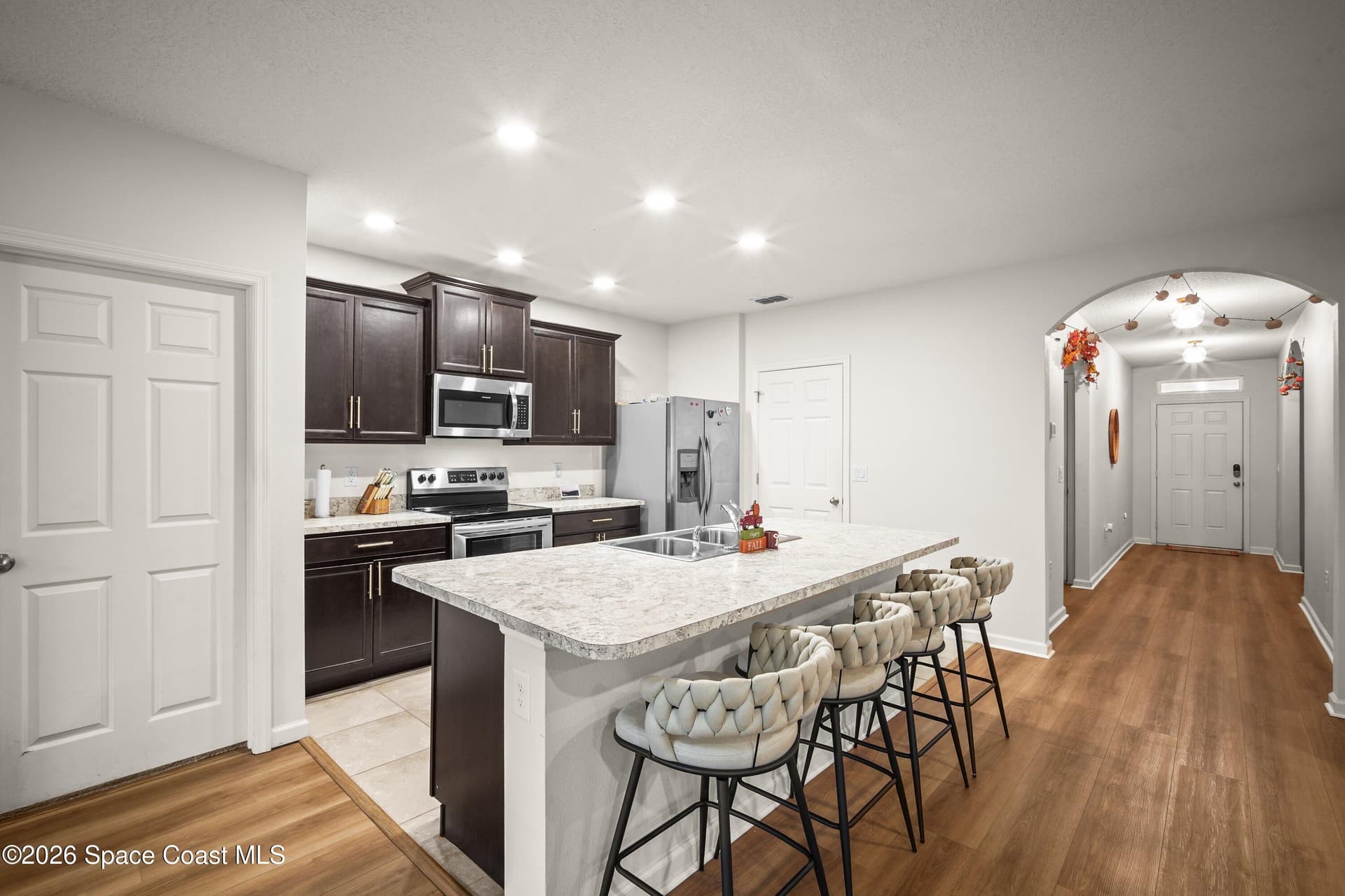 155 Sutherland Drive SW photo 13