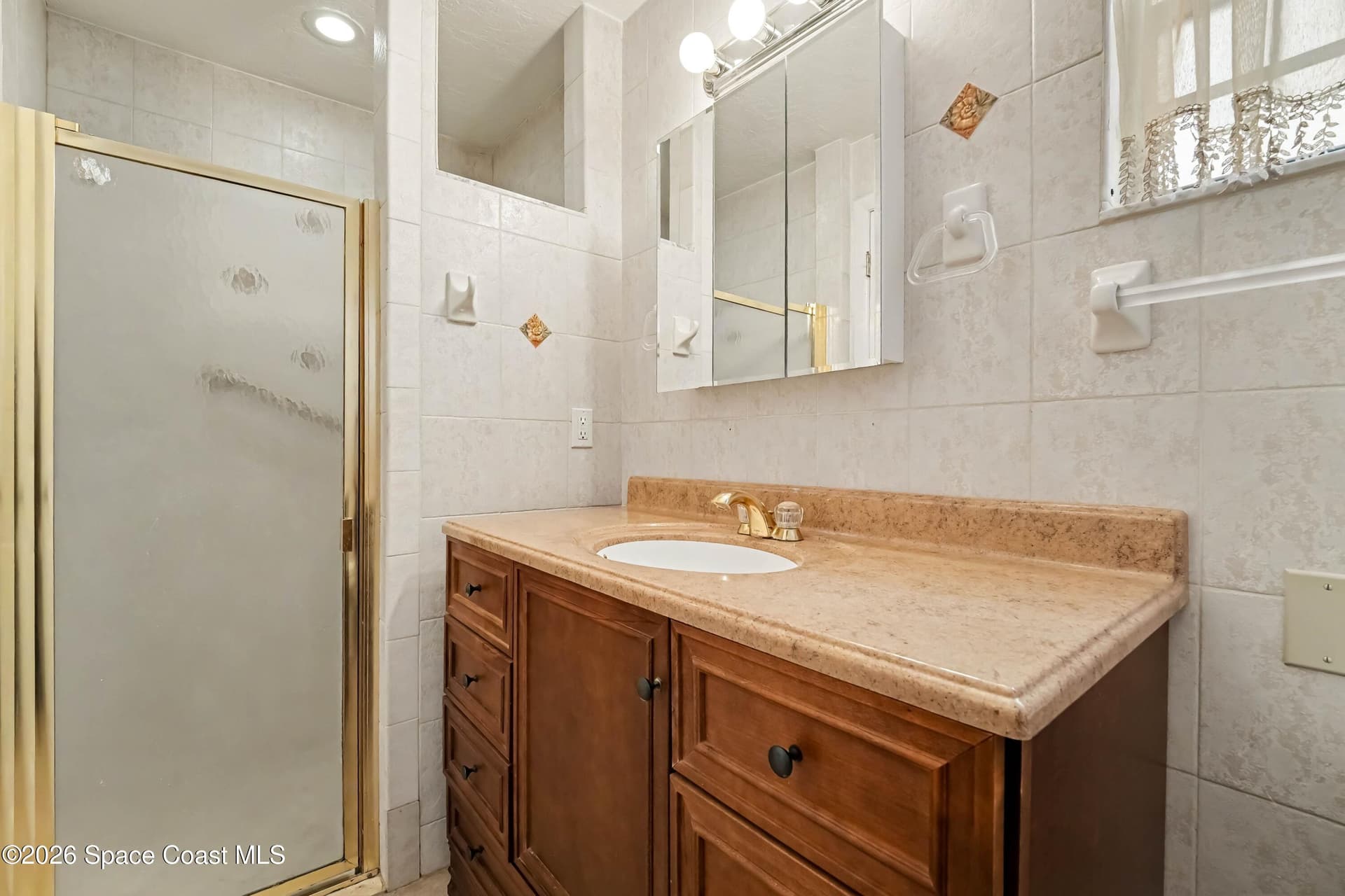 75 Artemis Boulevard photo 13