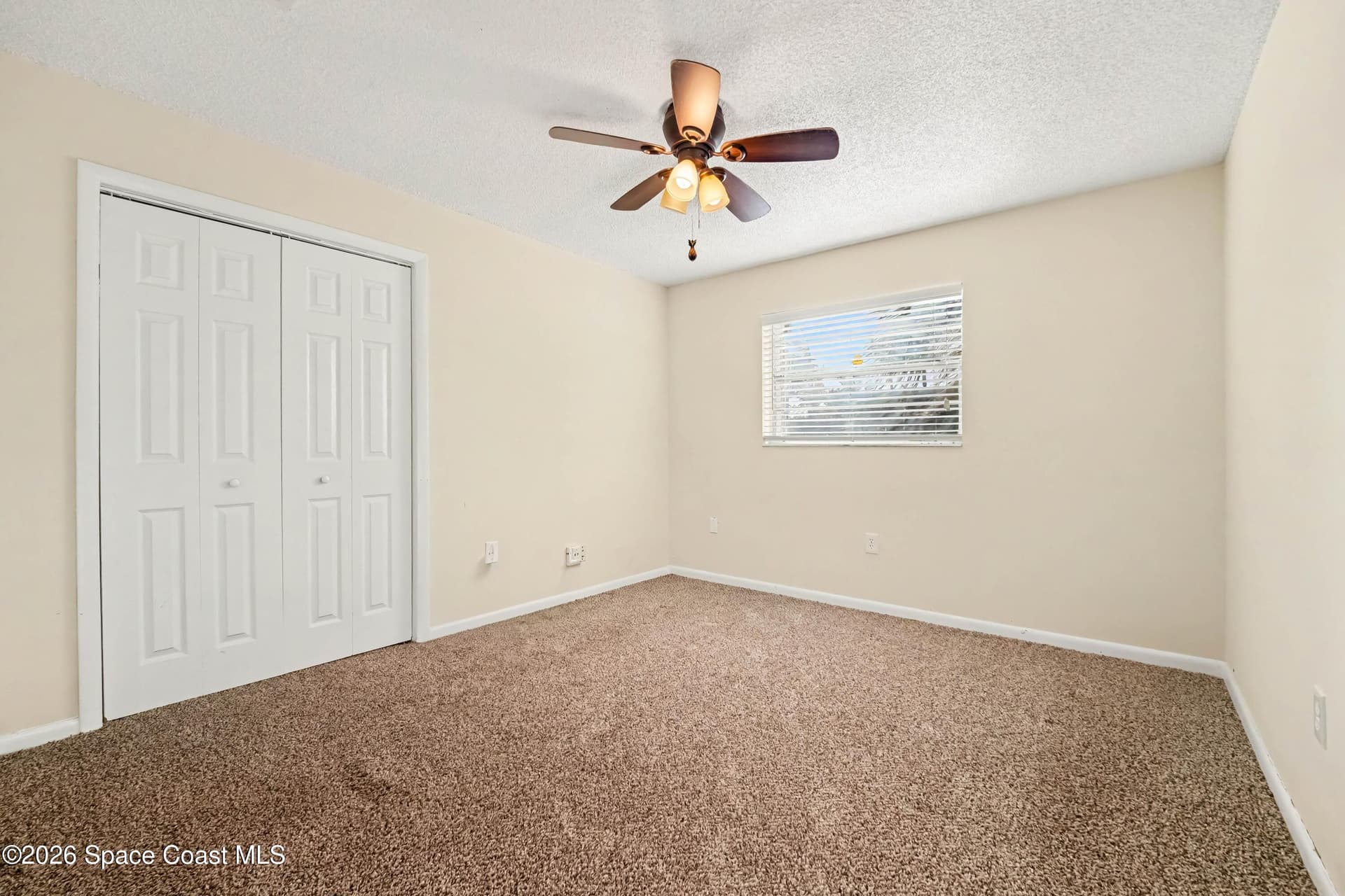 75 Artemis Boulevard photo 14