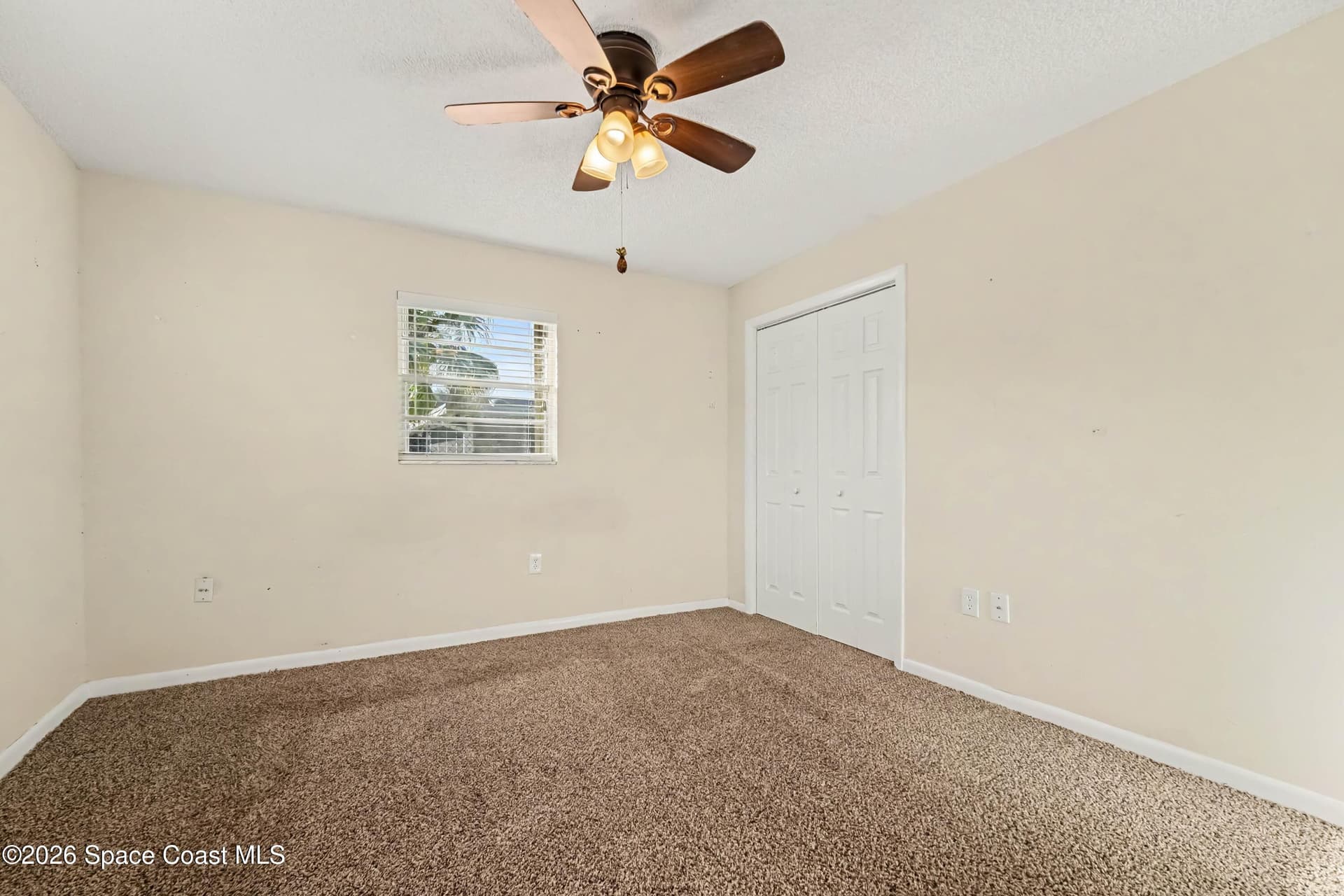 75 Artemis Boulevard photo 15
