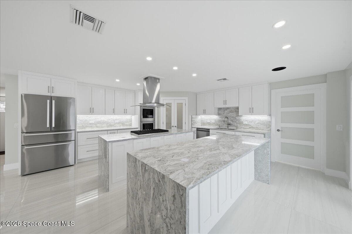415 Island Drive photo 4