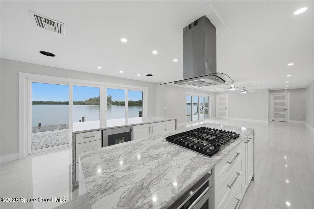 415 Island Drive photo 6