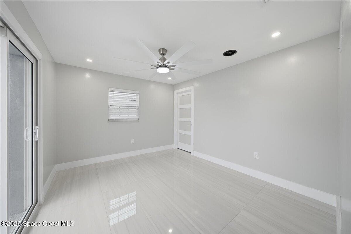 415 Island Drive photo 12
