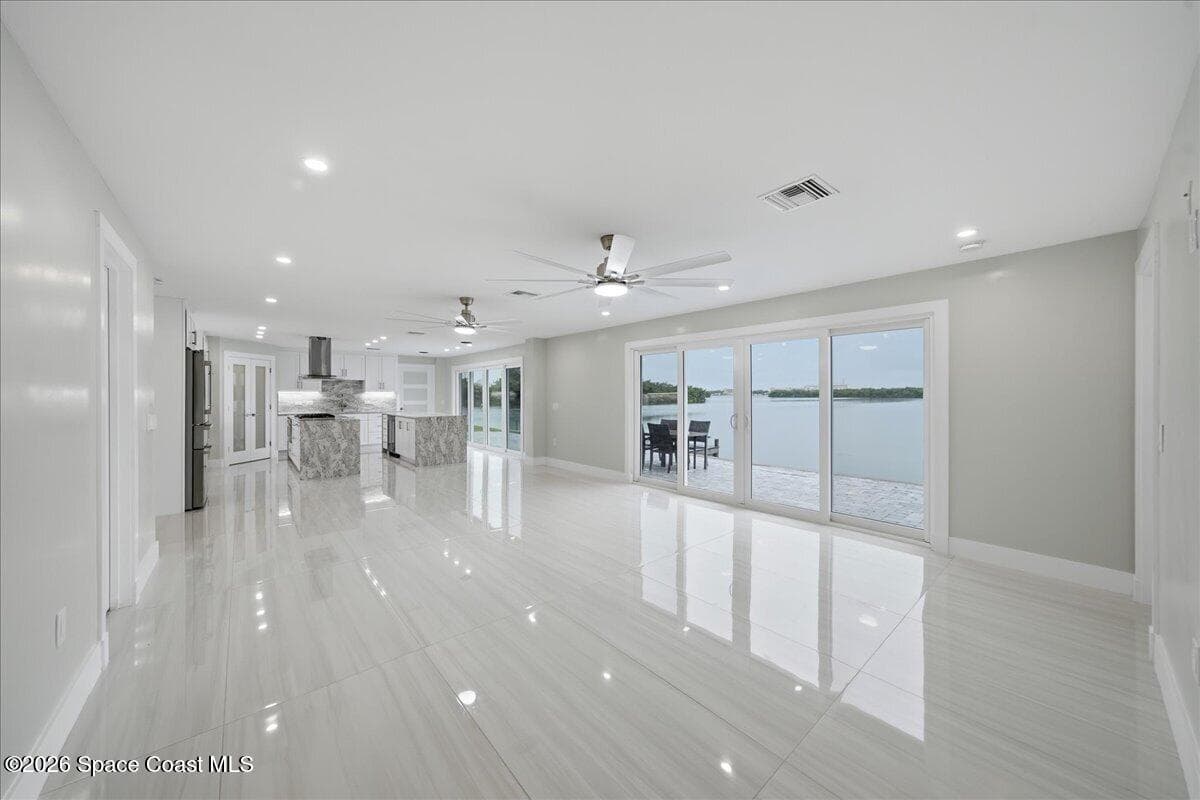 415 Island Drive photo 17
