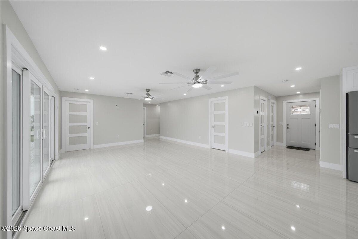 415 Island Drive photo 19