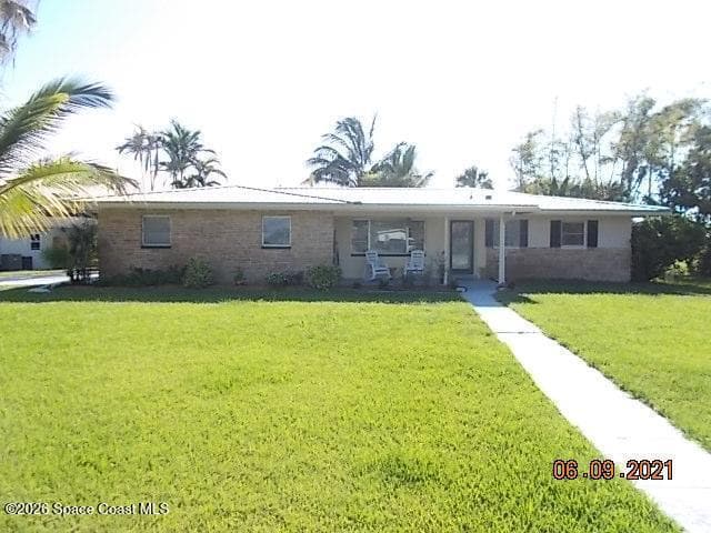 274 SW Beverly Court photo 1