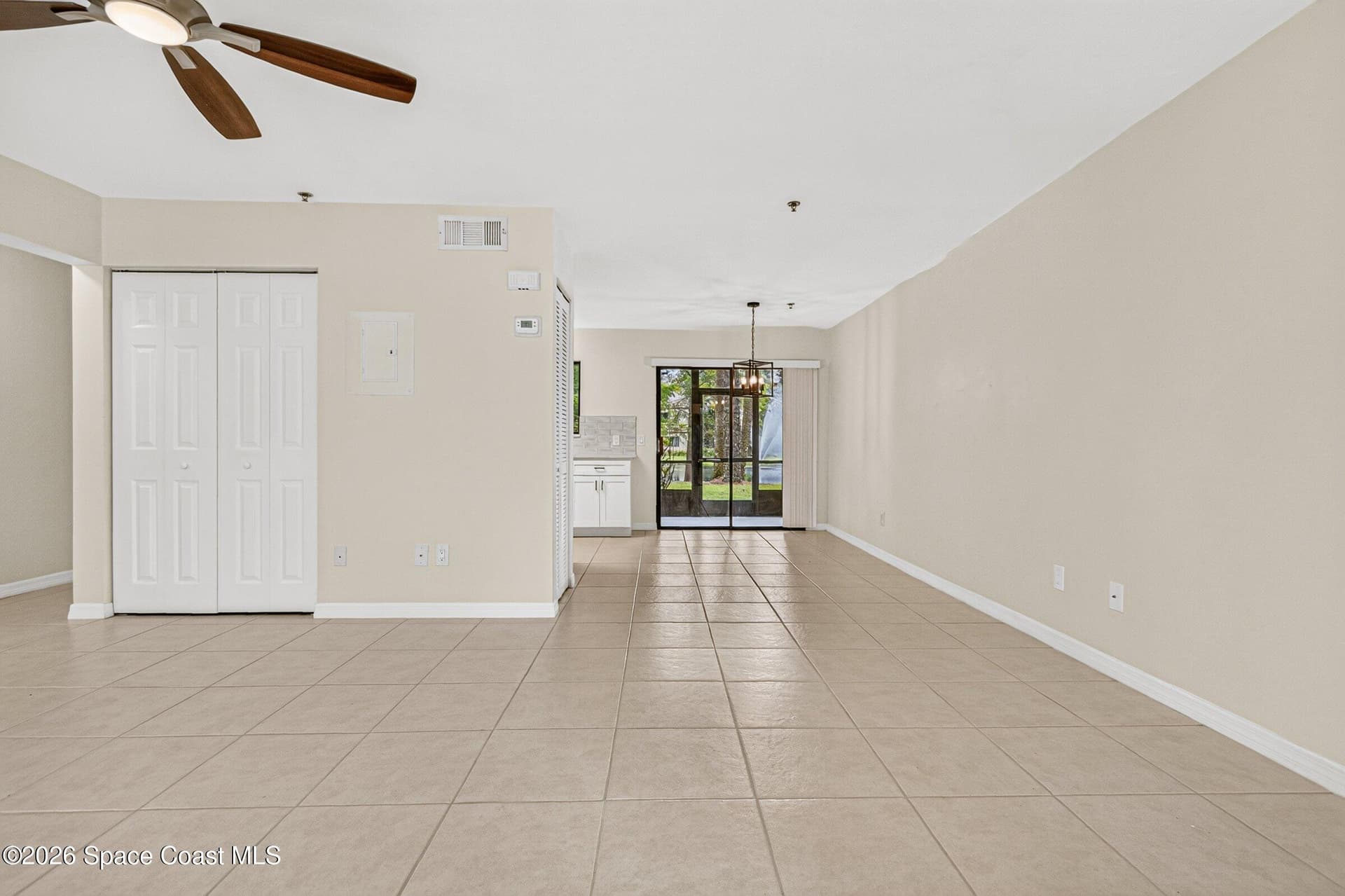 7821 Maplewood Drive 402 photo 15