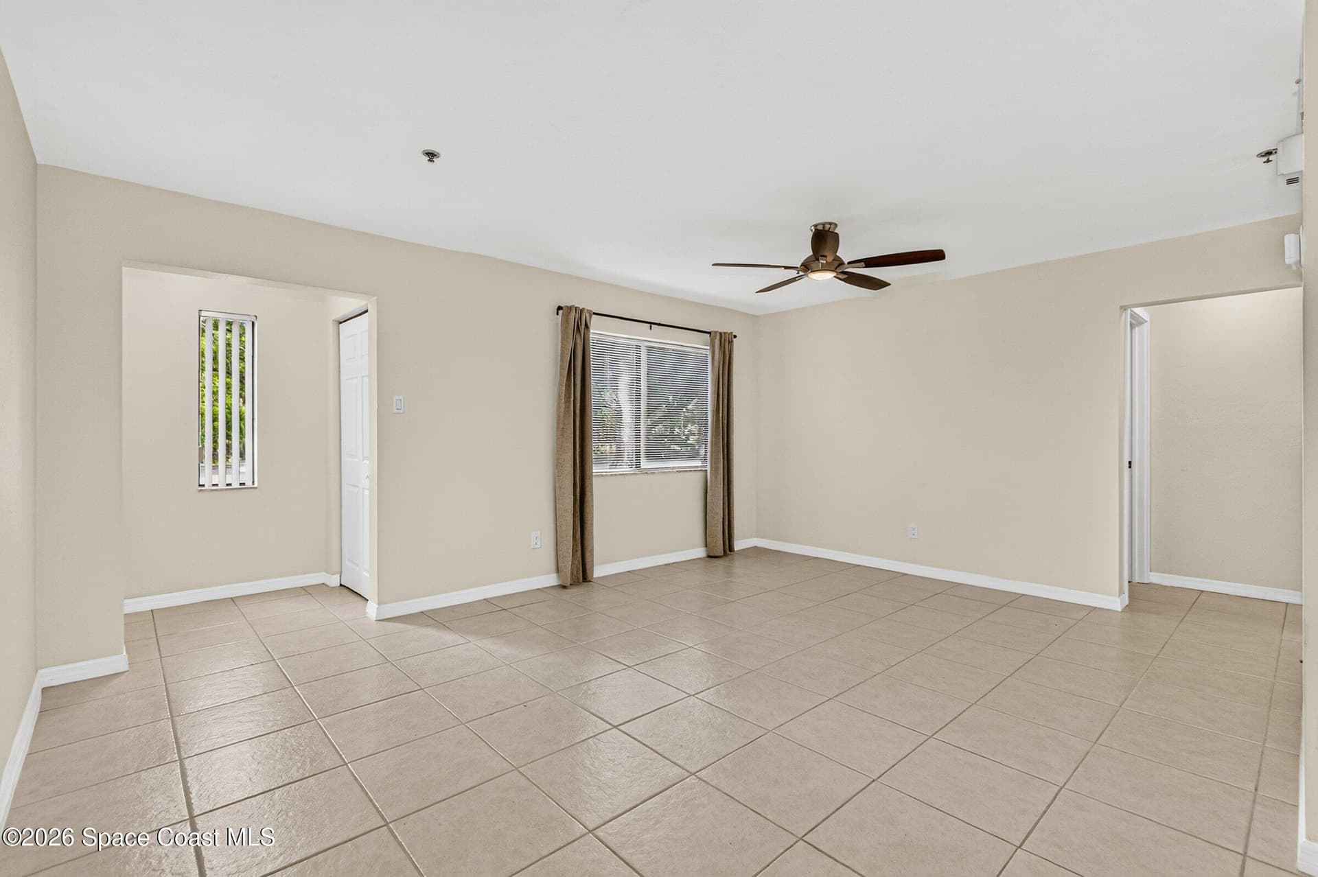 7821 Maplewood Drive 402 photo 17