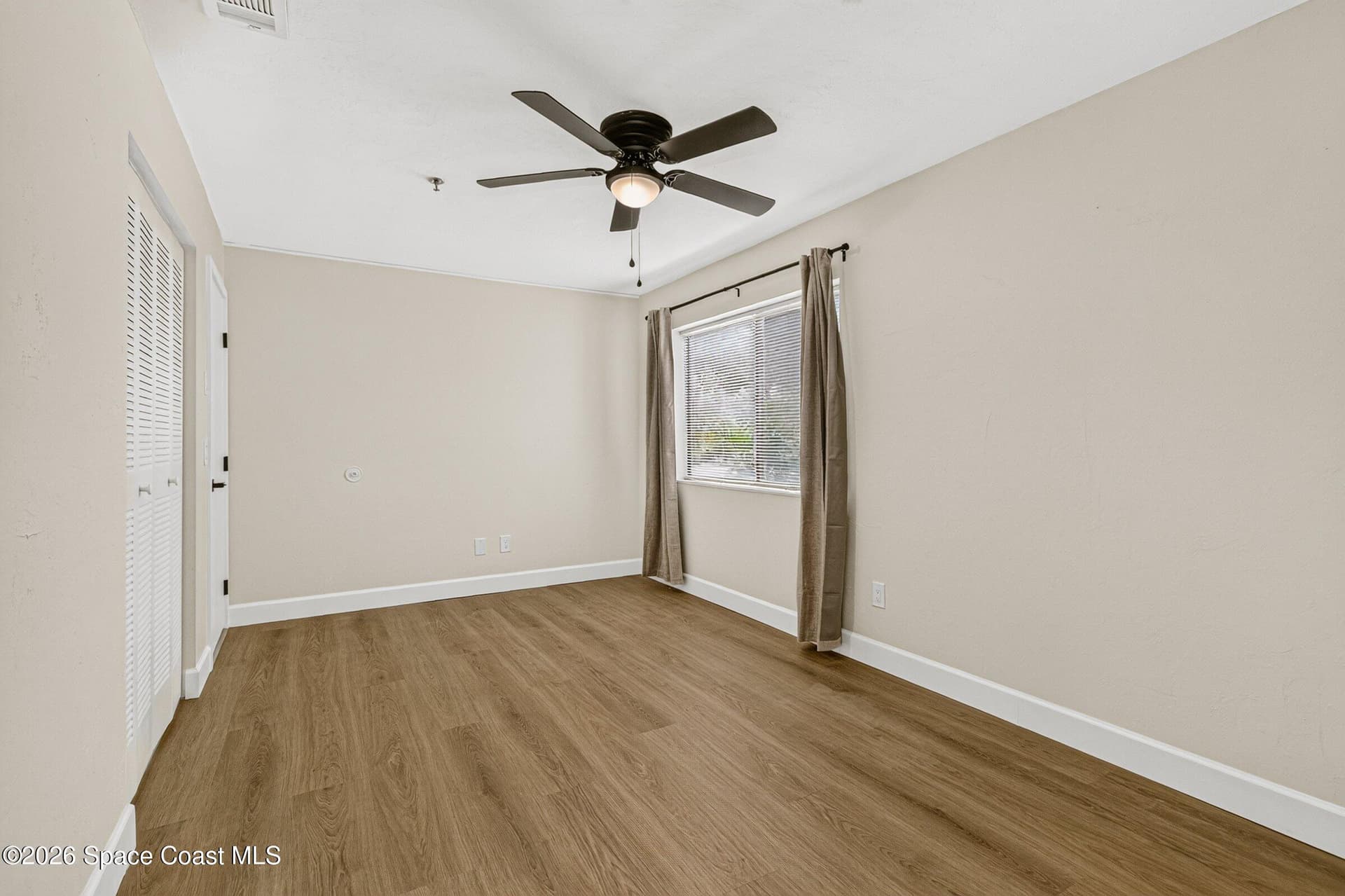 7821 Maplewood Drive 402 photo 22