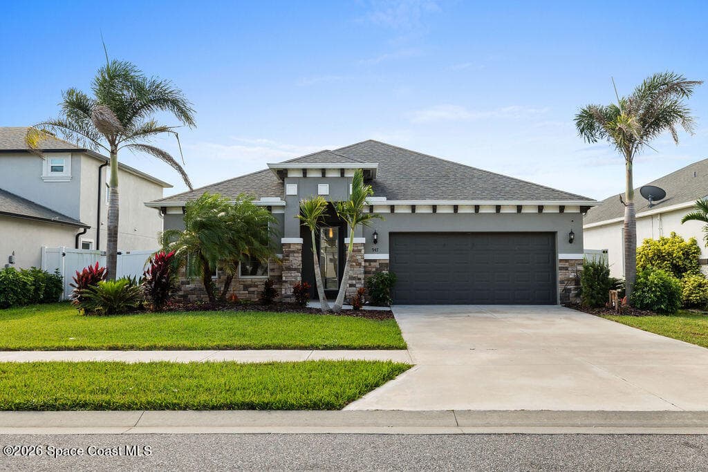 947 Corbin Circle SW photo 1