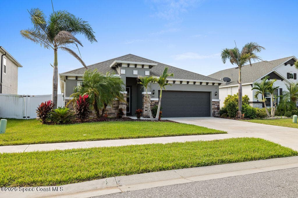 947 Corbin Circle SW photo 3