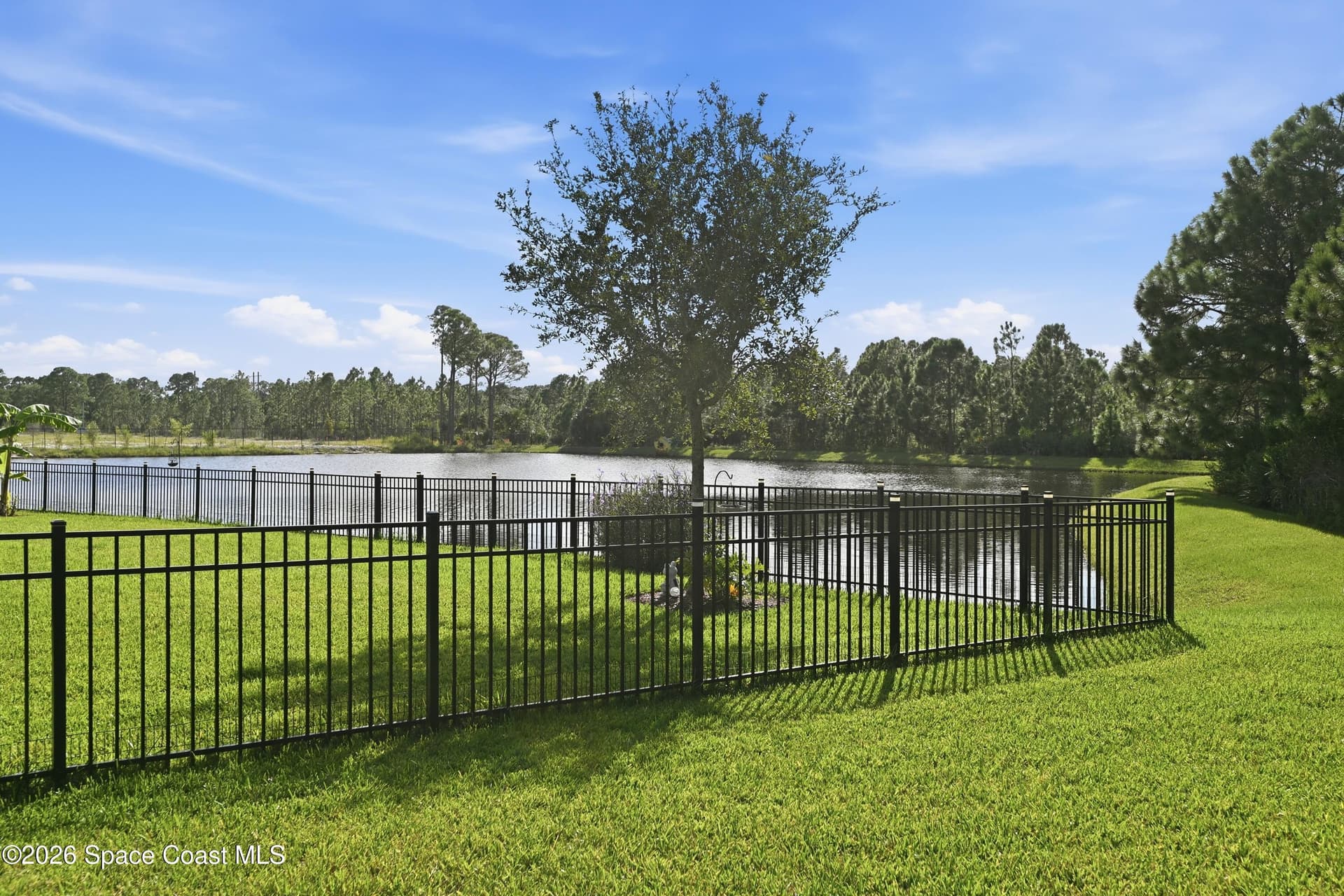 4324 Caladium Circle photo 2