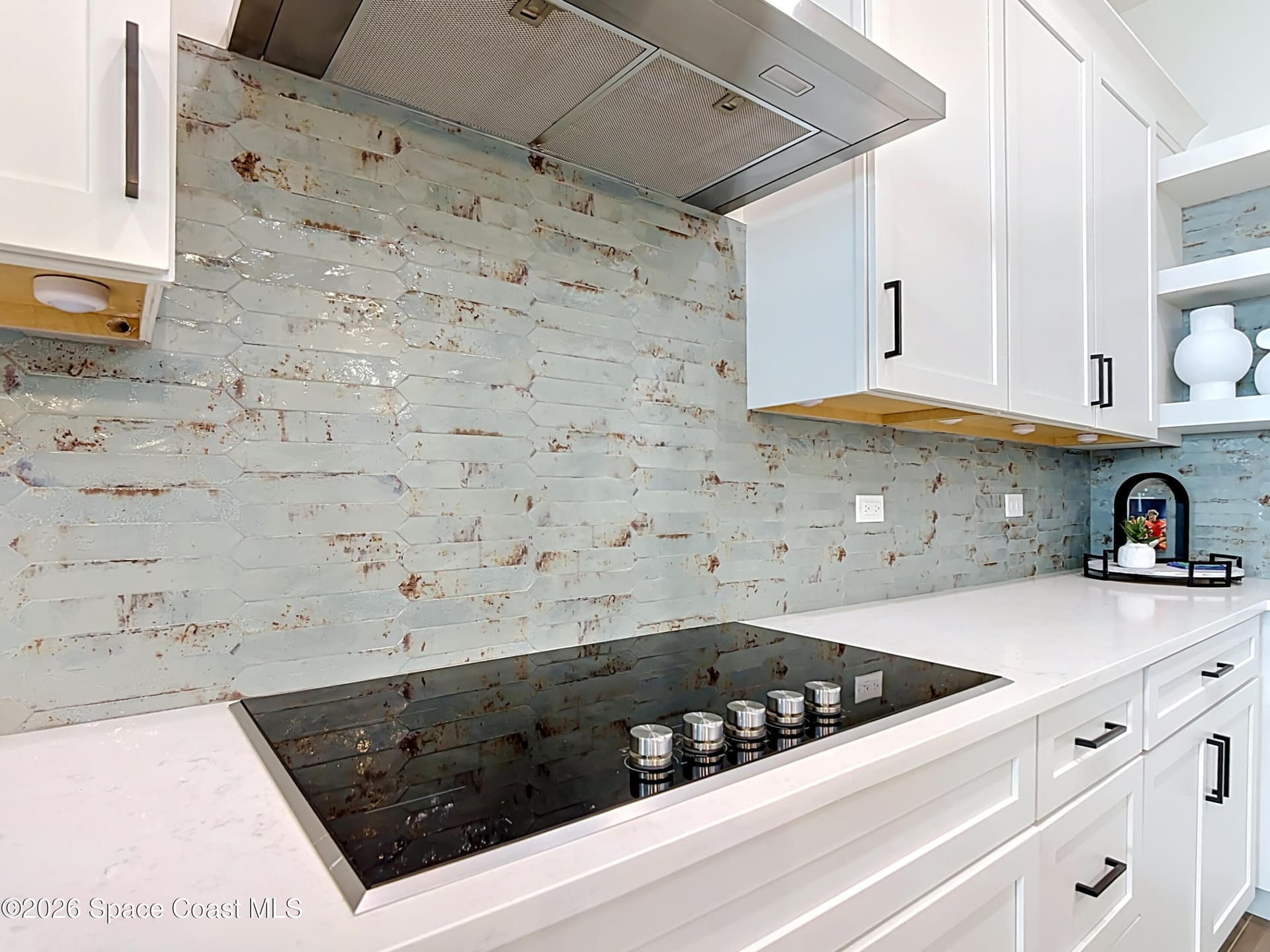 205 Strand Drive 304 photo 5