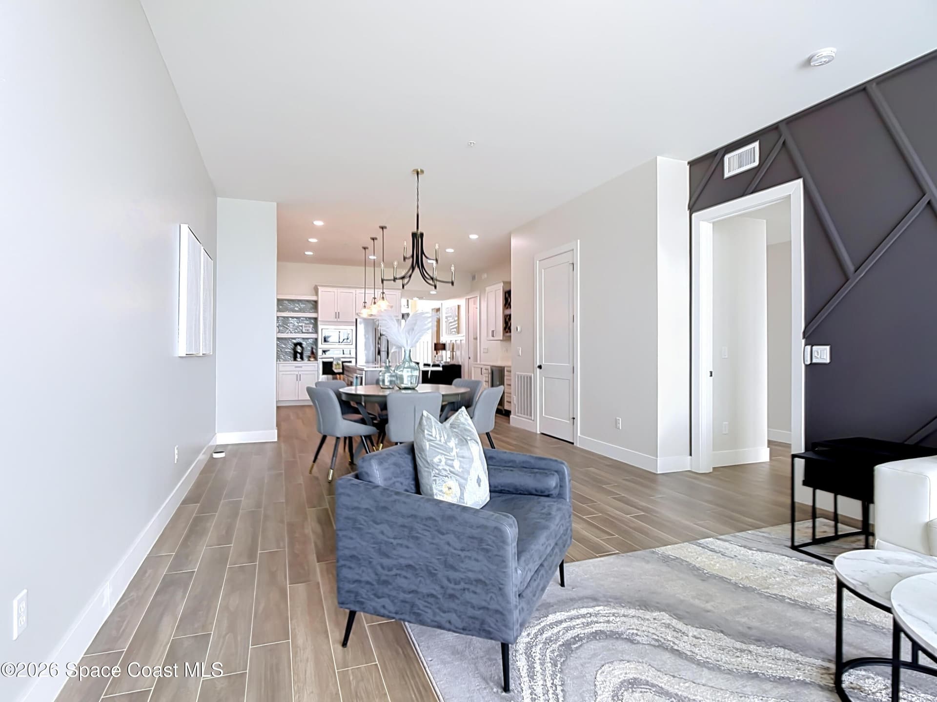 205 Strand Drive 304 photo 9