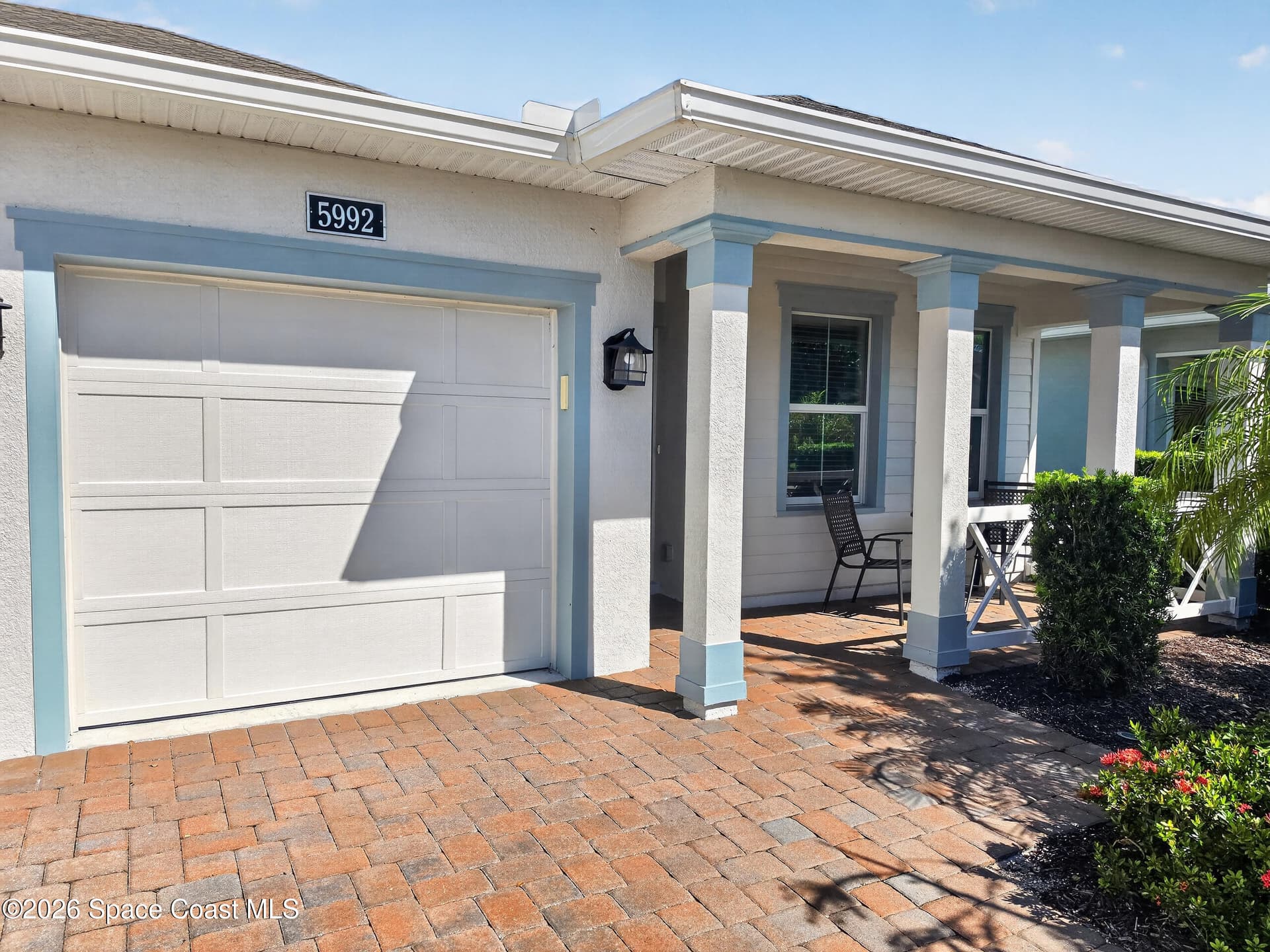 5992 Spicewood Lane photo 2